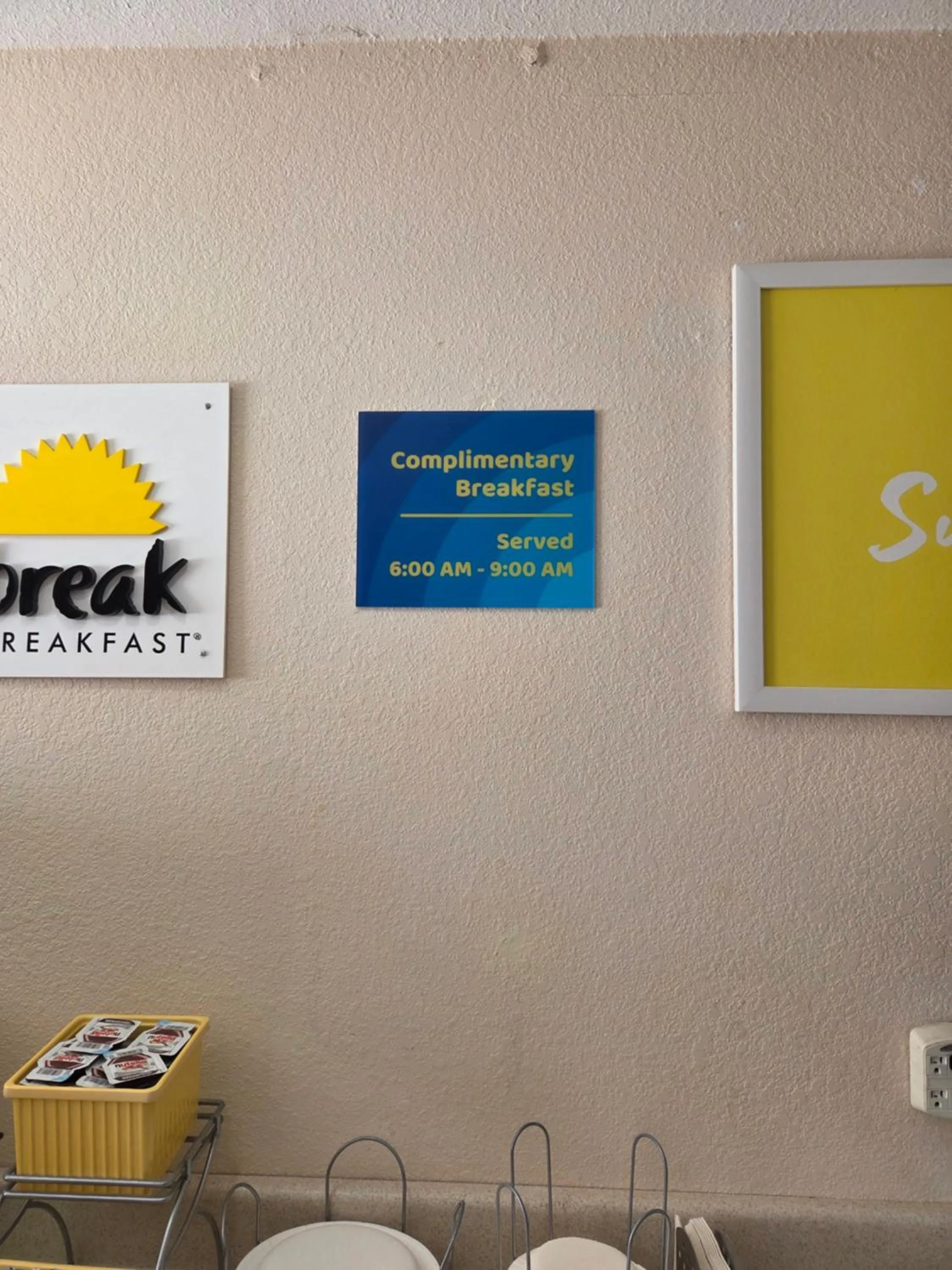 Breakfast in Days Inn & Suites by Wyndham Eunice