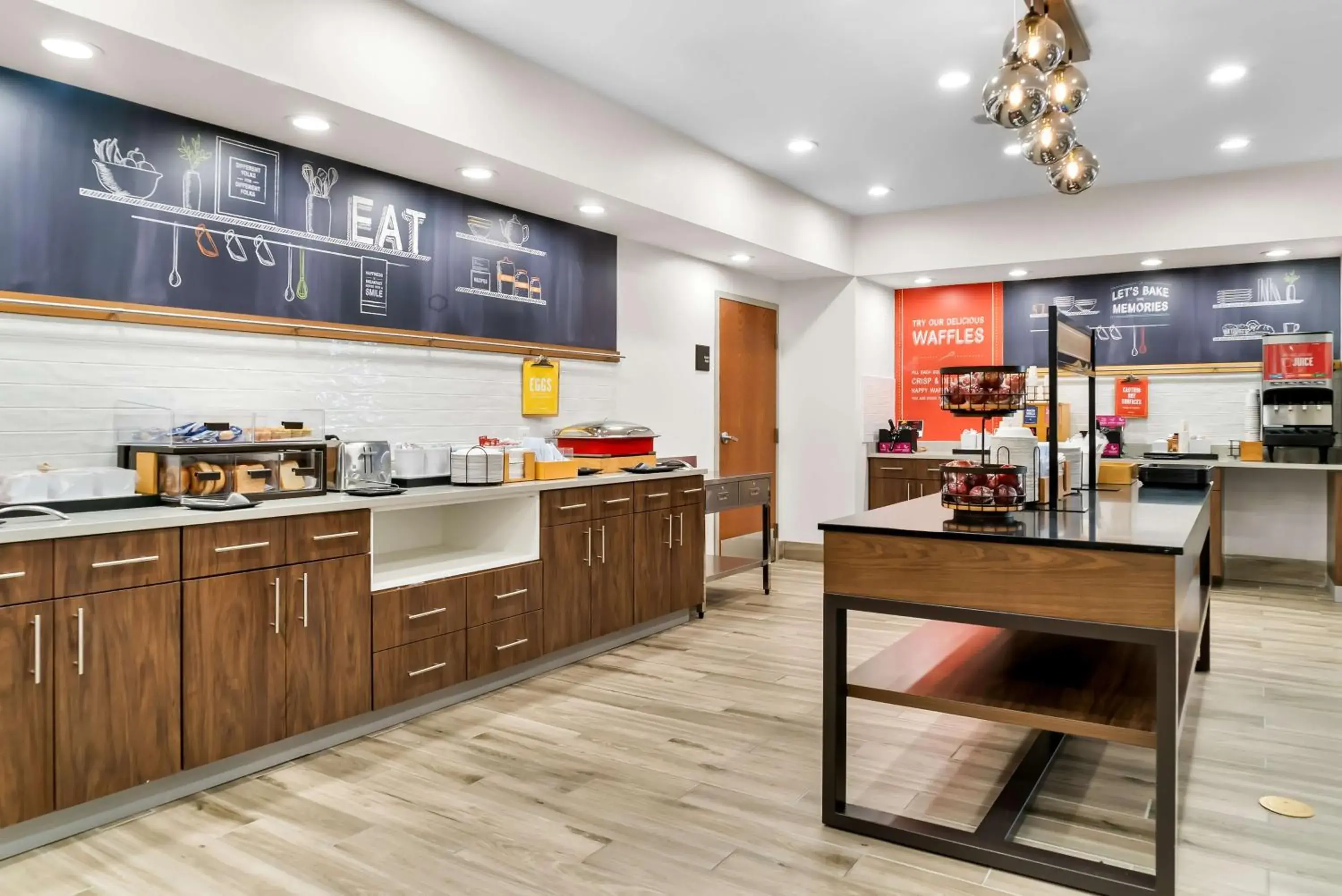 Breakfast in Hampton Inn Detroit/Auburn Hills-North Breakfast in Hampton Inn Detroit/Auburn Hills-North