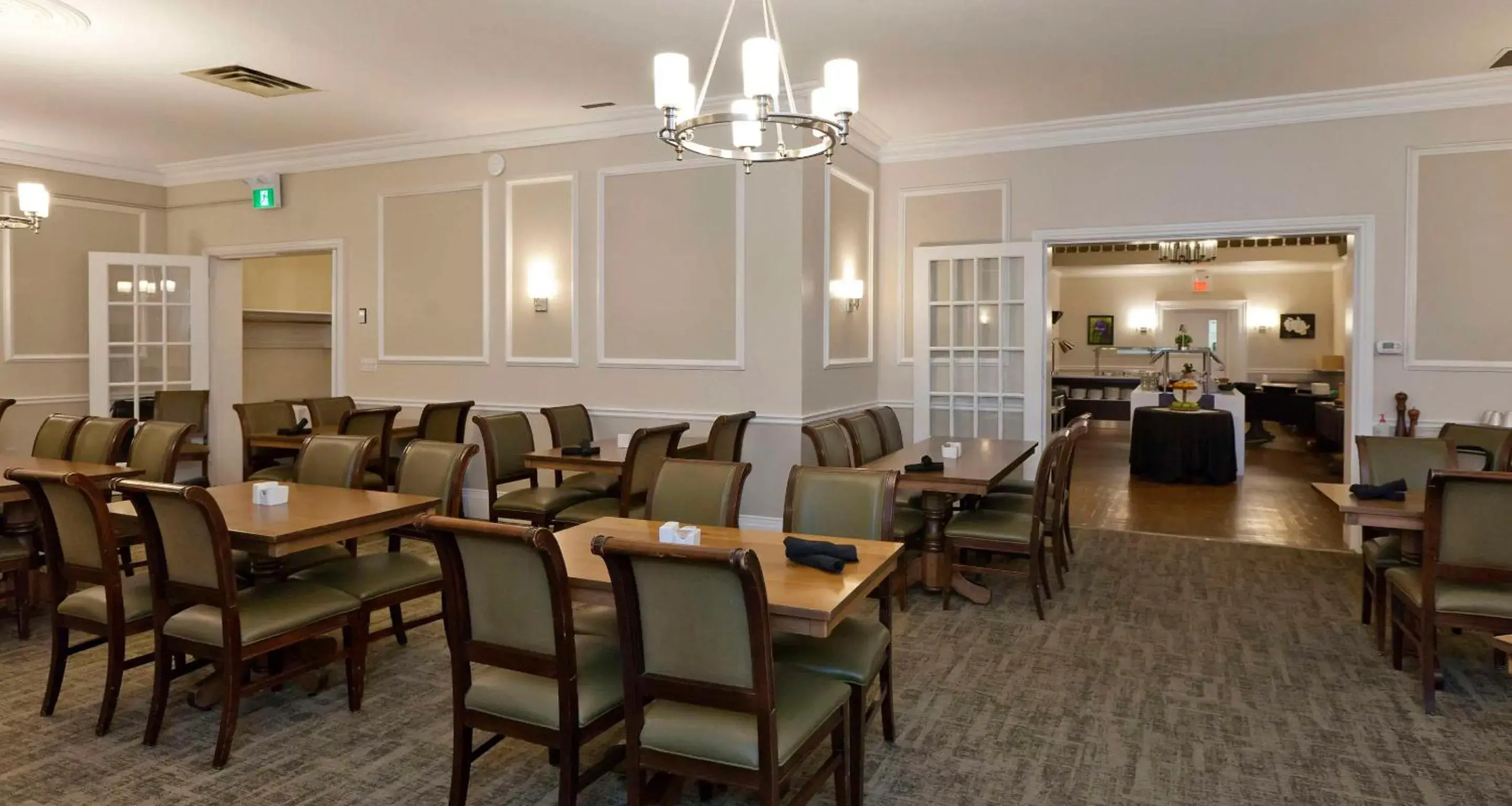 Restaurant/places to eat in Elm Hurst Inn & Spa Restaurant/places to eat in Elm Hurst Inn & Spa