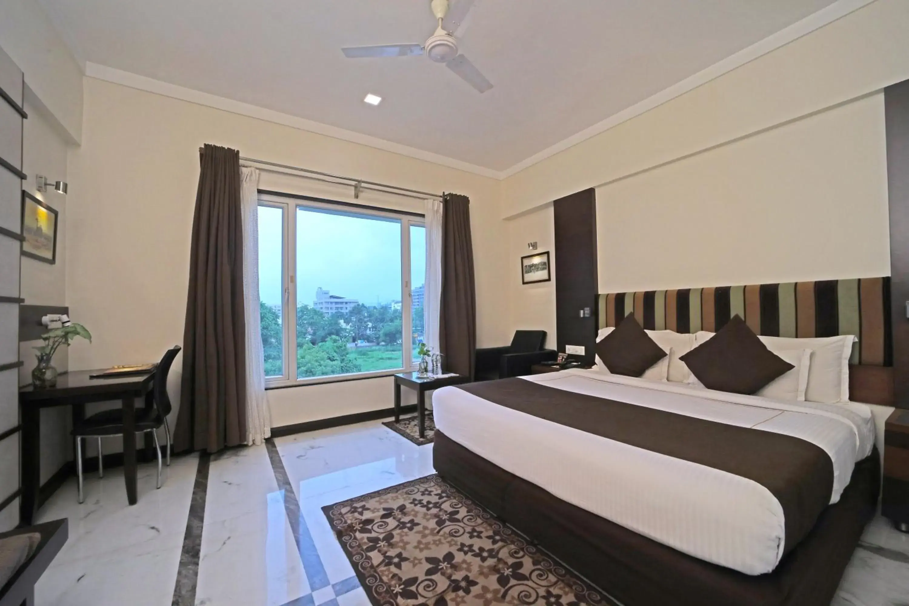 Standard Double Room - single occupancy in Amantra Comfort Hotel Standard Double Room - single occupancy in Amantra Comfort Hotel