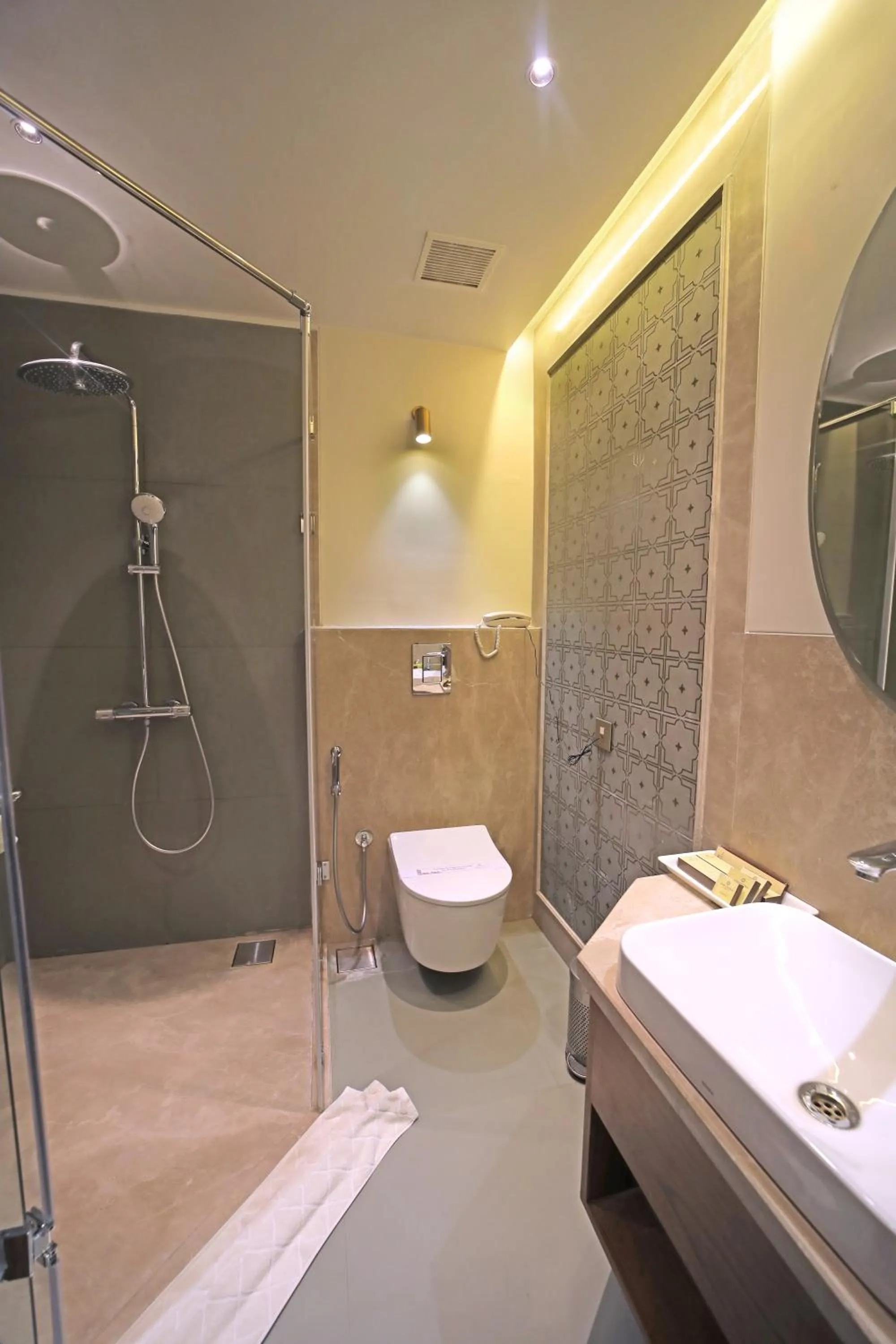 Bathroom in Amantra Comfort Hotel