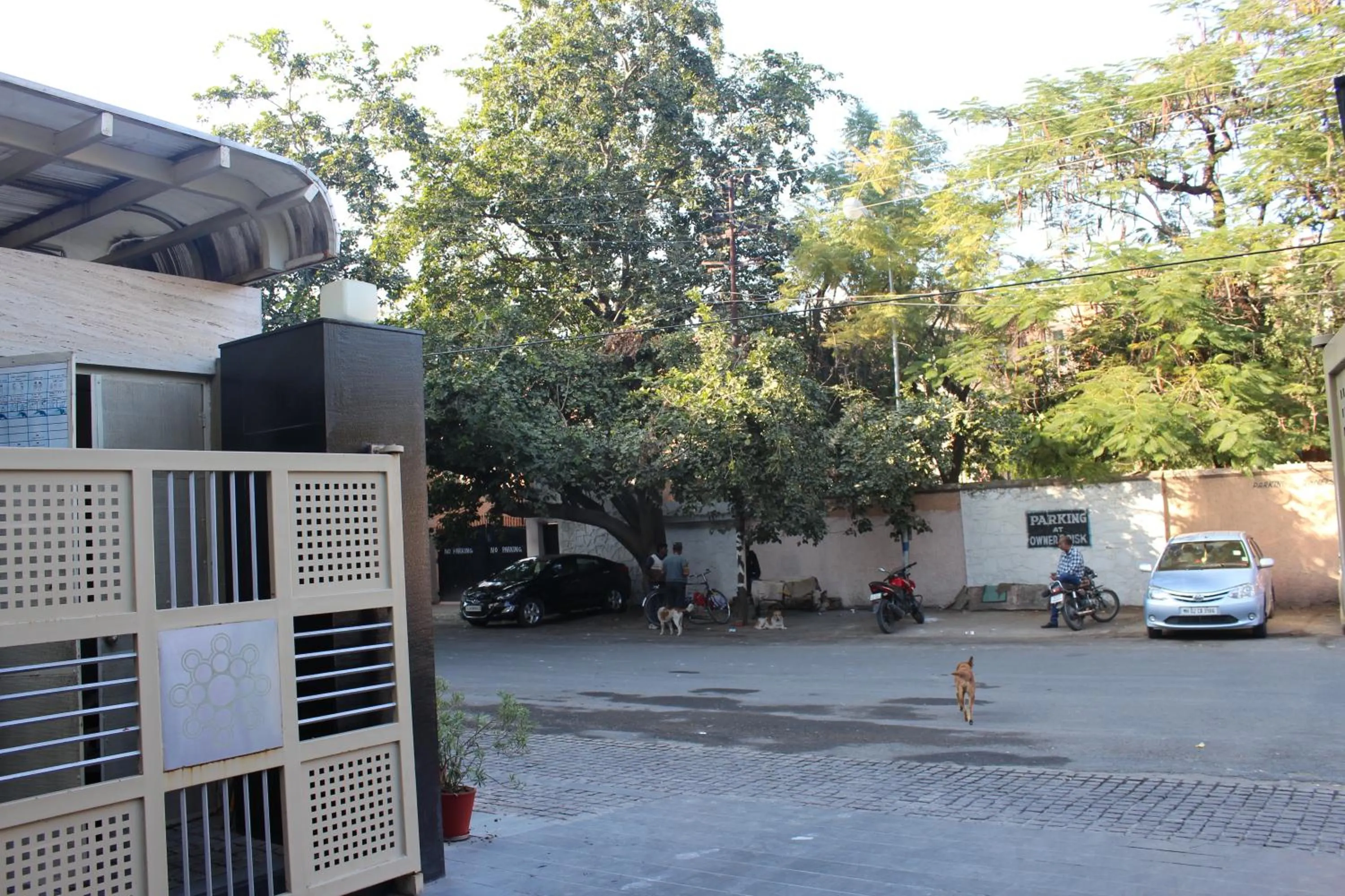 Parking in Amantra Comfort Hotel