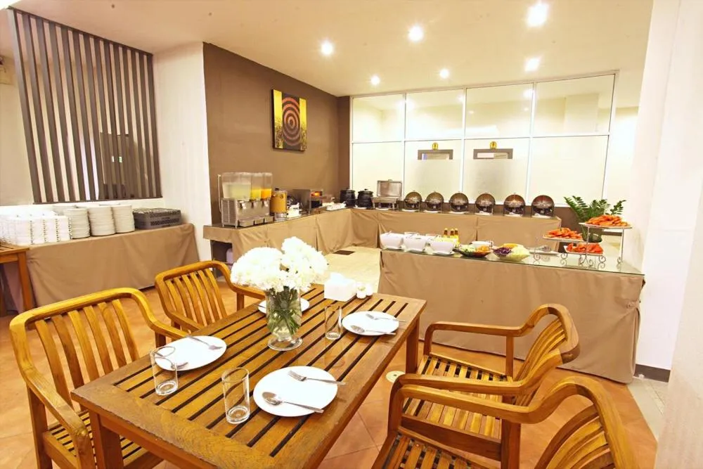 Restaurant/places to eat in The Zen Hotel Pattaya