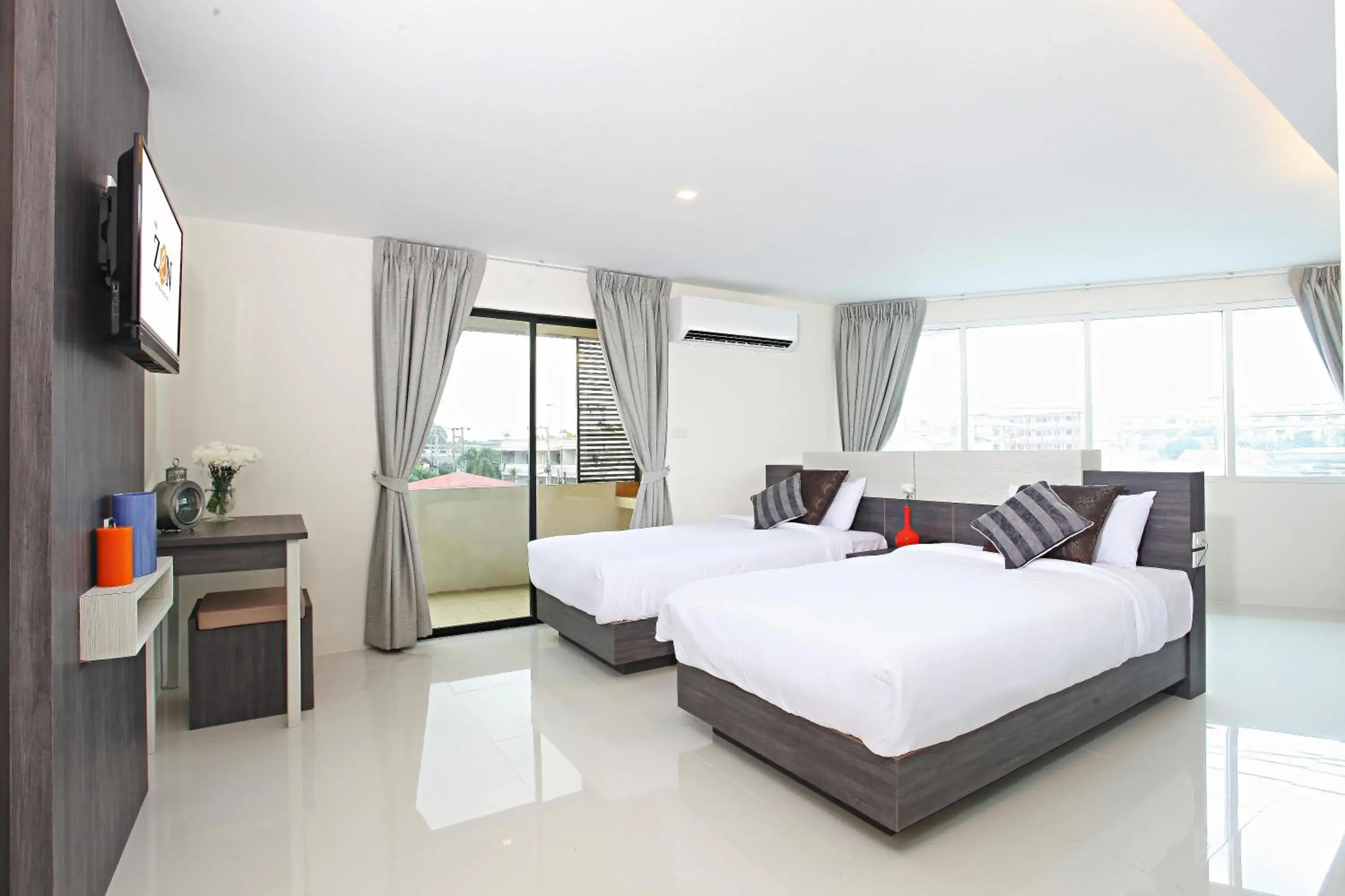 Bed in The Zen Hotel Pattaya