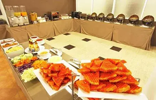 Food and drinks, Business Area/Conference Room in The Zen Hotel Pattaya
