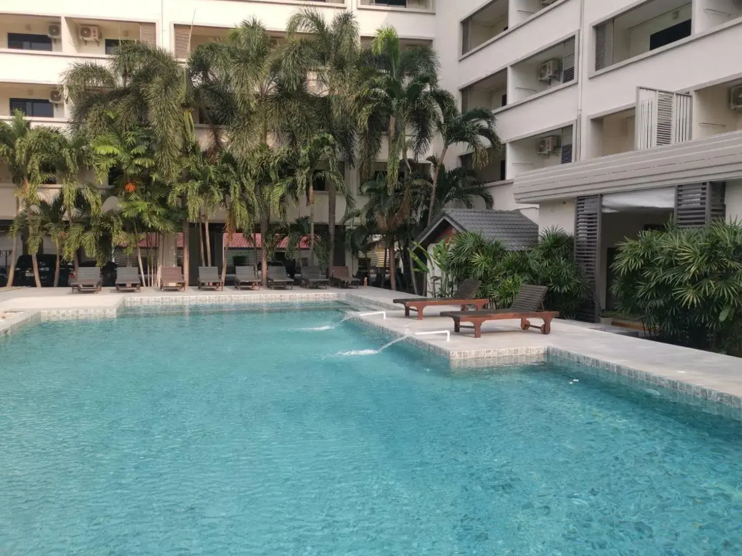 Pool view, Swimming Pool in The Zen Hotel Pattaya