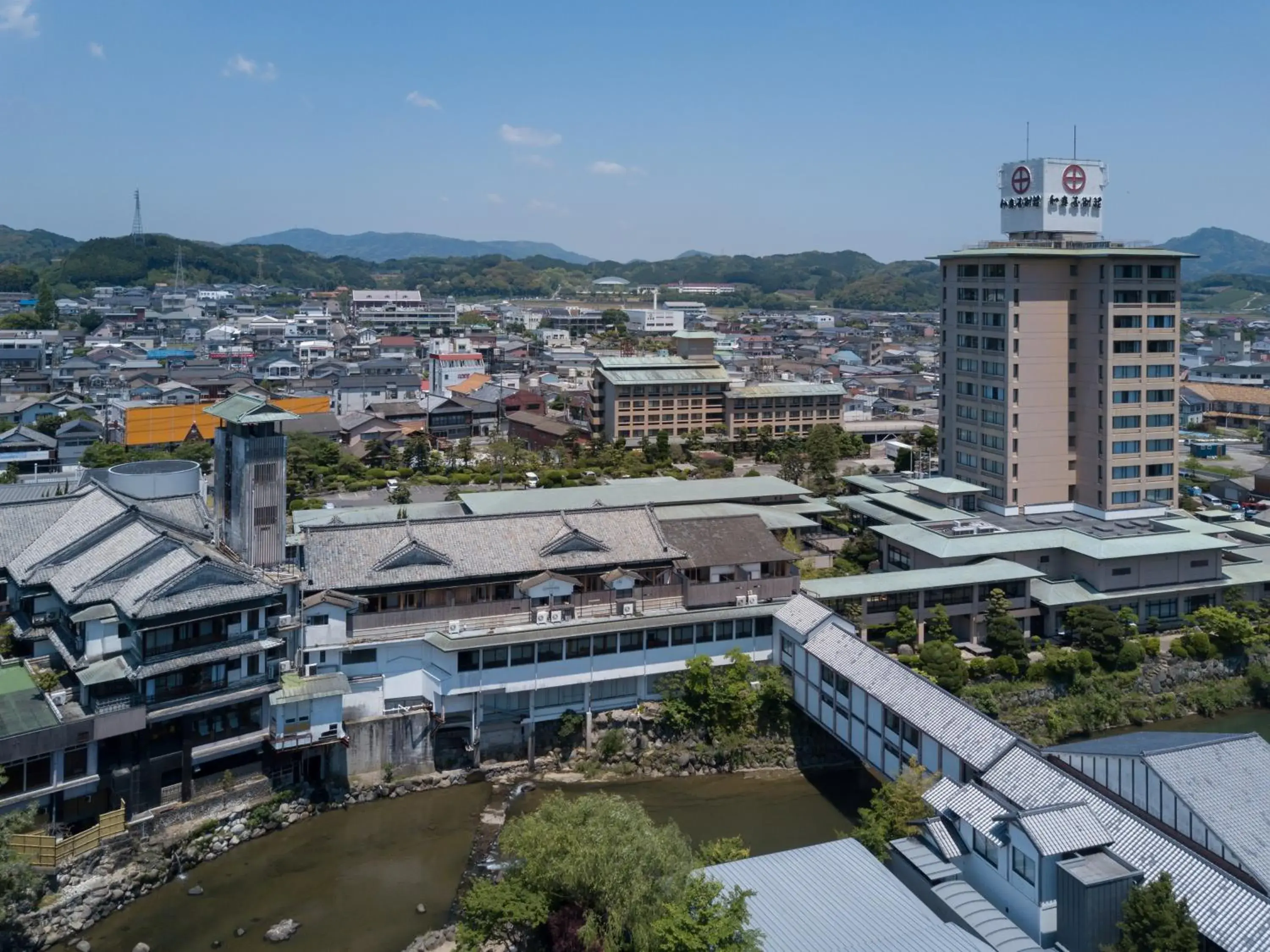 Property building in Wataya Besso Property building in Wataya Besso