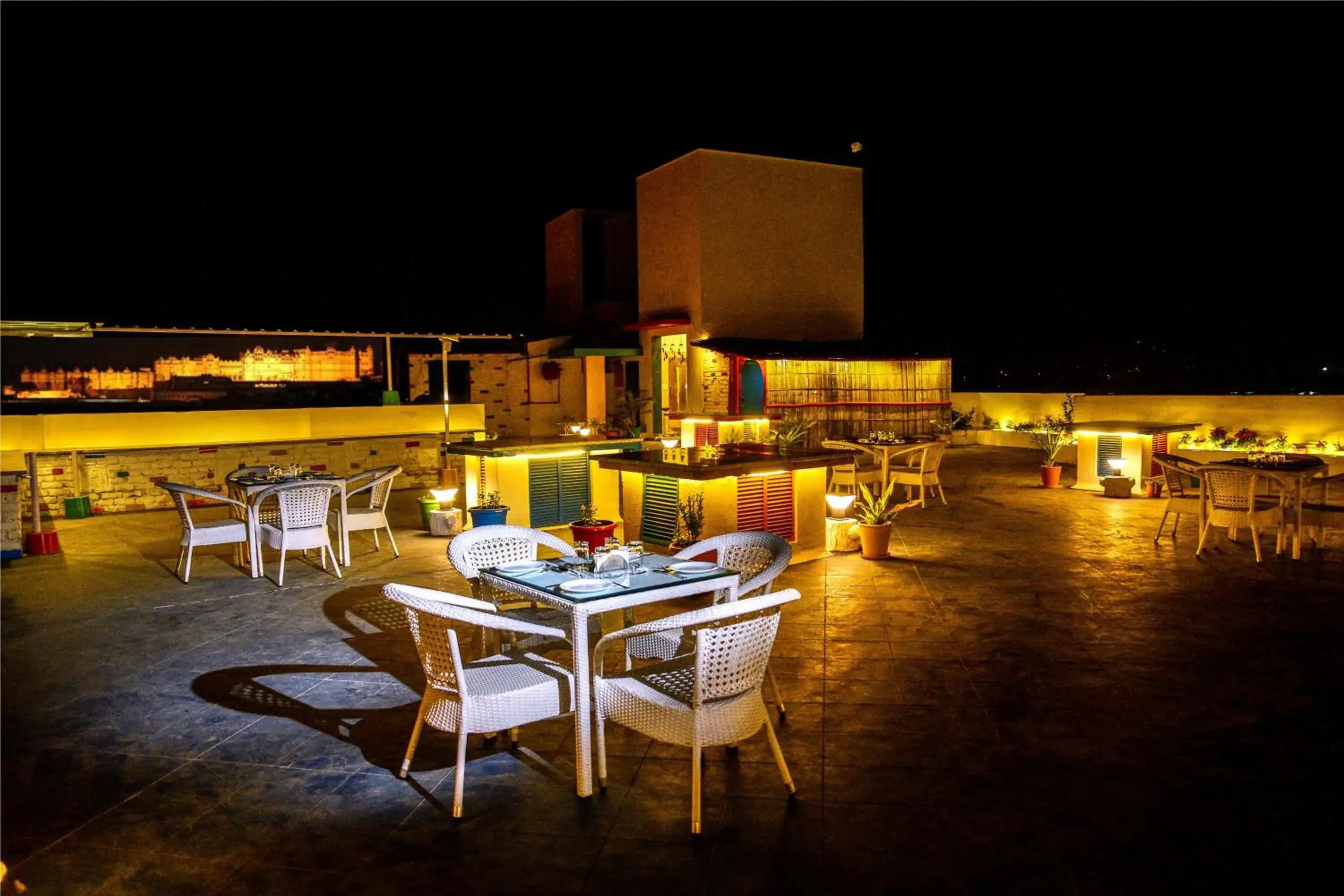 Restaurant/places to eat in Hotel Vishnupriya Restaurant/places to eat in Hotel Vishnupriya