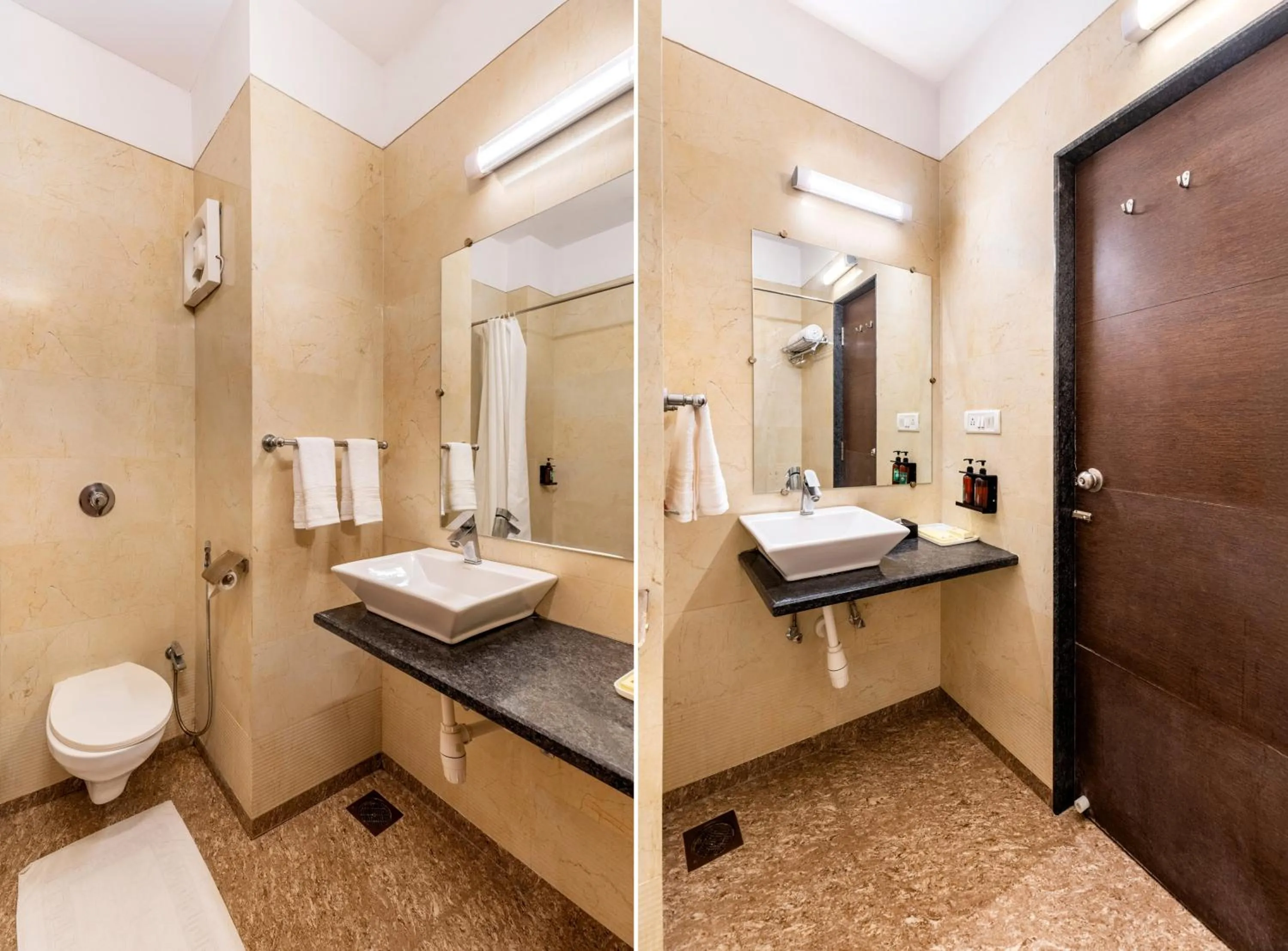 Toilet in Hotel Vishnupriya