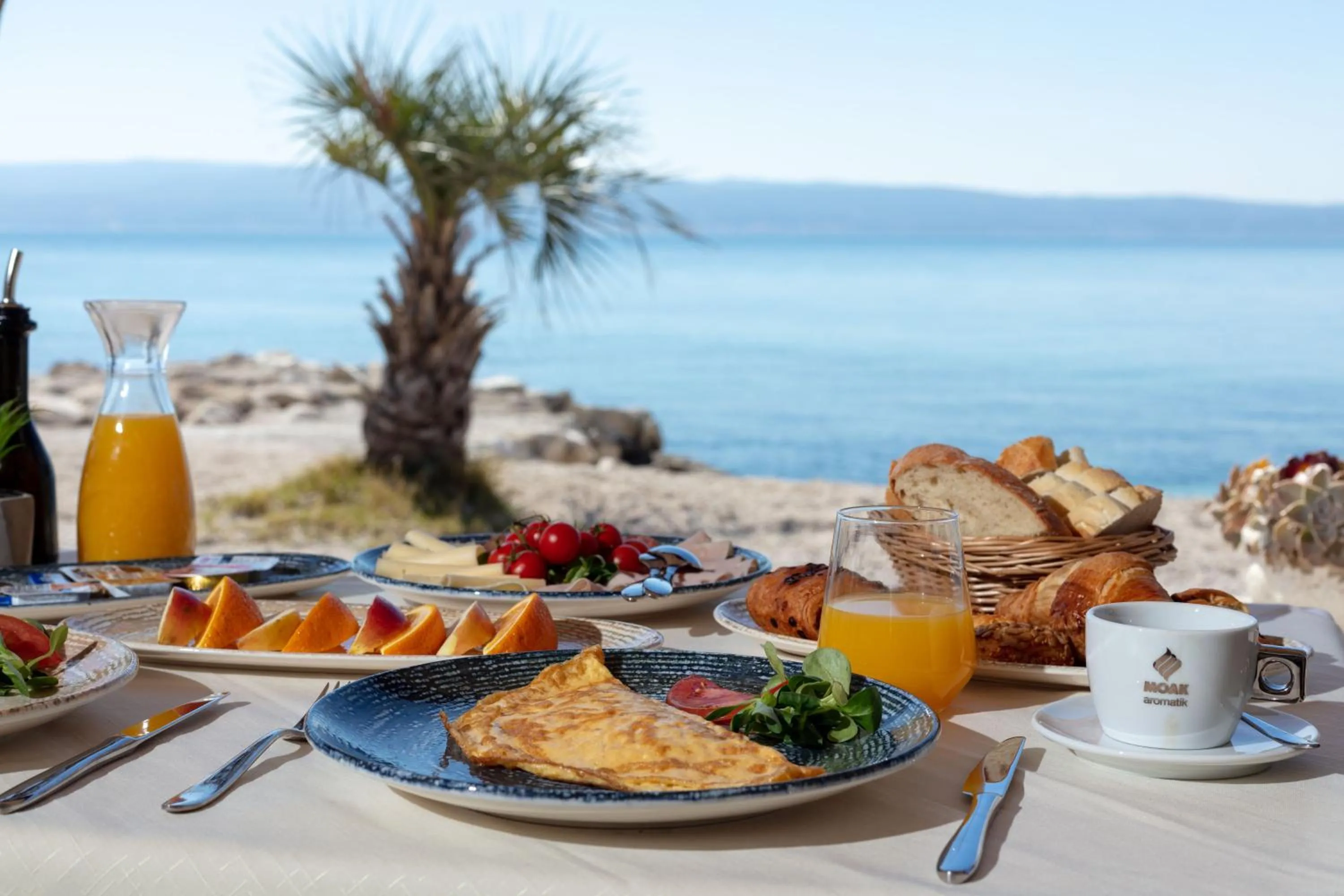 Breakfast in Luxury Villa Karla