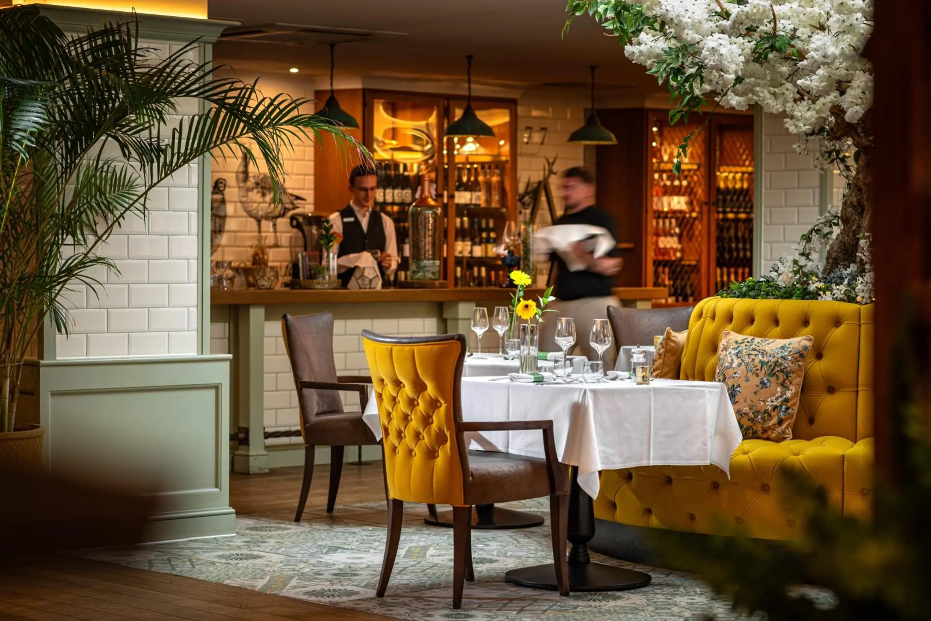 Restaurant/places to eat in Wotton House Restaurant/places to eat in Wotton House