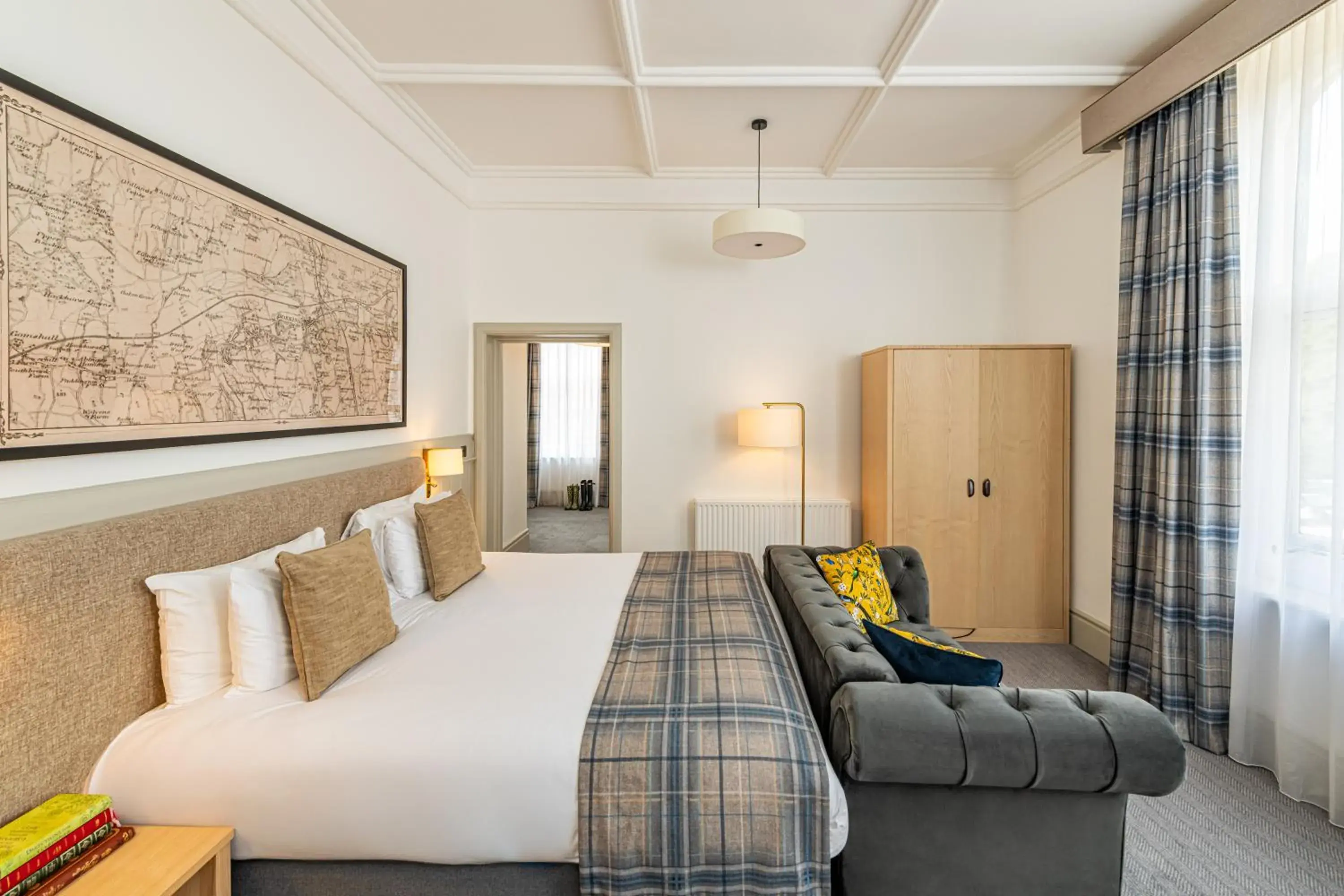 Super King Suite in Wotton House Super King Suite in Wotton House