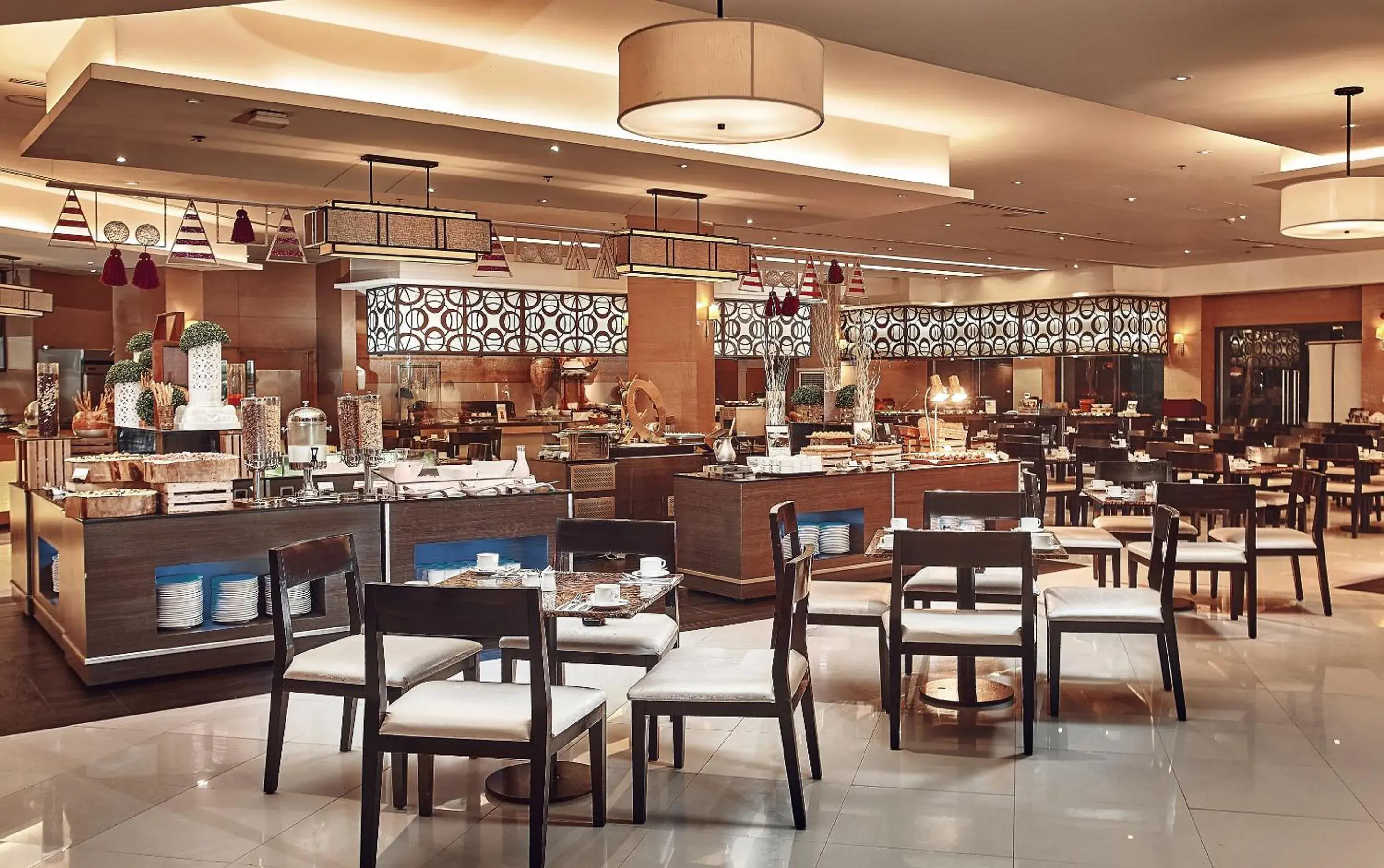 Restaurant/places to eat in Quest Hotel & Conference Center Cebu Restaurant/places to eat in Quest Hotel & Conference Center Cebu