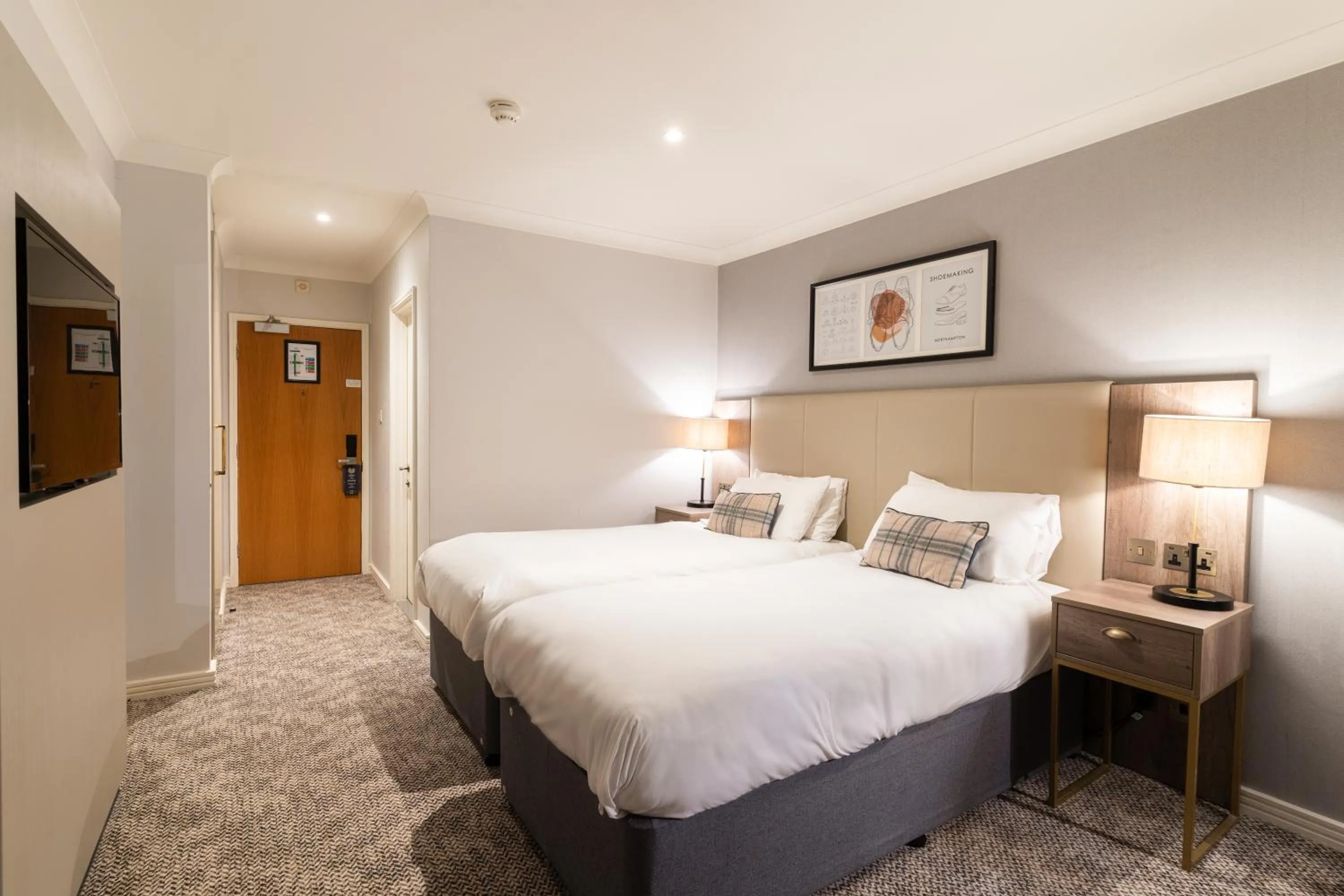 Superior Twin Room - single occupancy in Sedgebrook Hall
