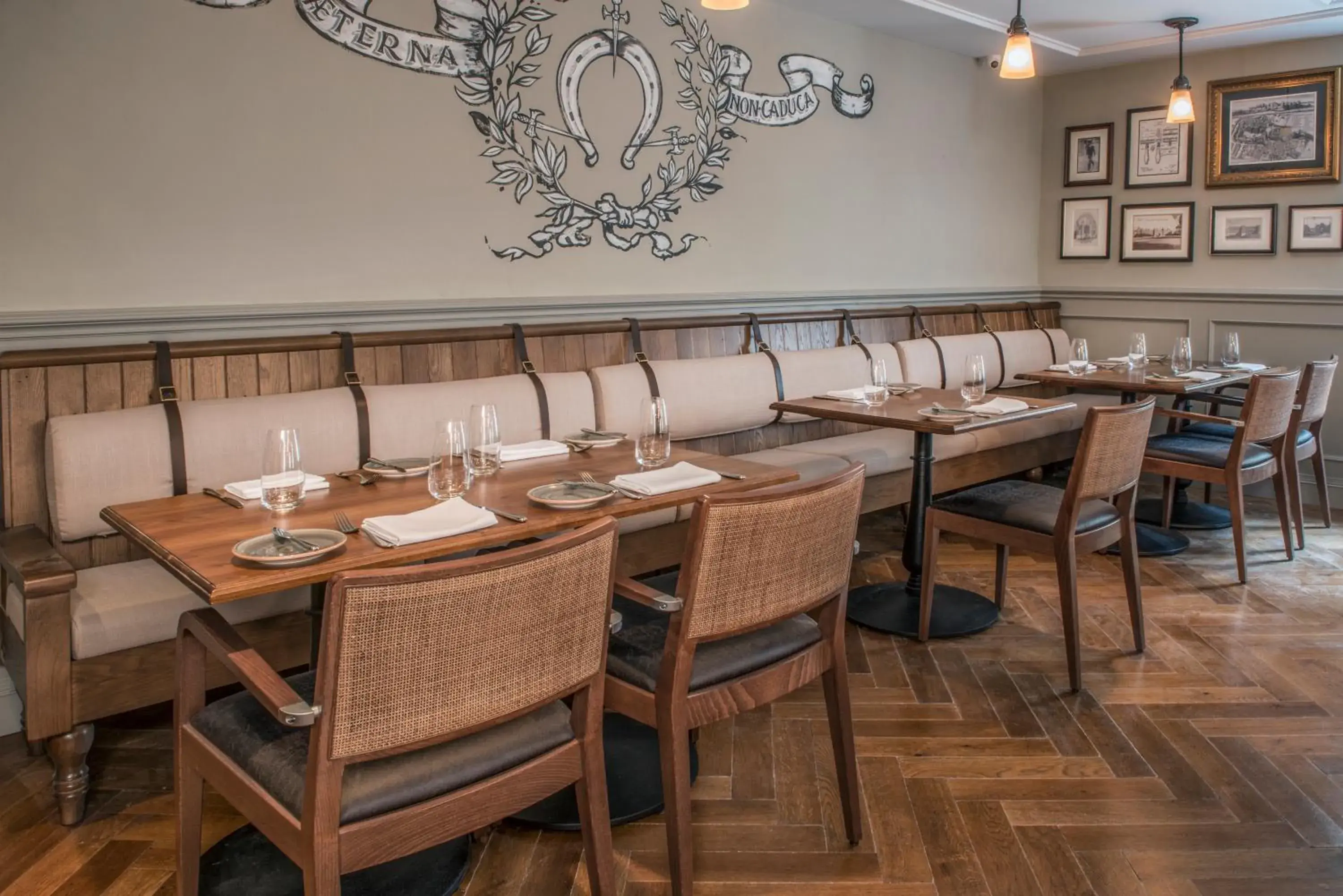 Restaurant/places to eat in De Vere Beaumont Estate Restaurant/places to eat in De Vere Beaumont Estate