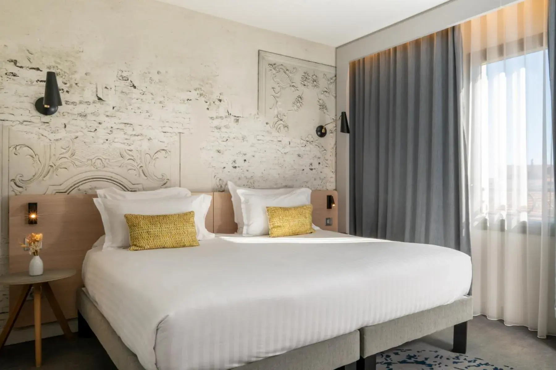 Bed in Nemea Appart Hotel Cannes Palais Bed in Nemea Appart Hotel Cannes Palais