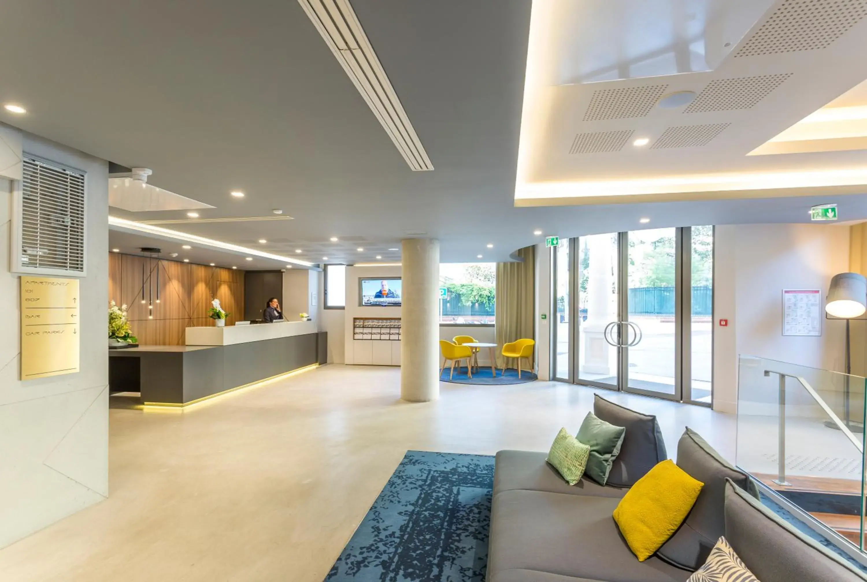 Lobby or reception in Nemea Appart Hotel Cannes Palais Lobby or reception in Nemea Appart Hotel Cannes Palais