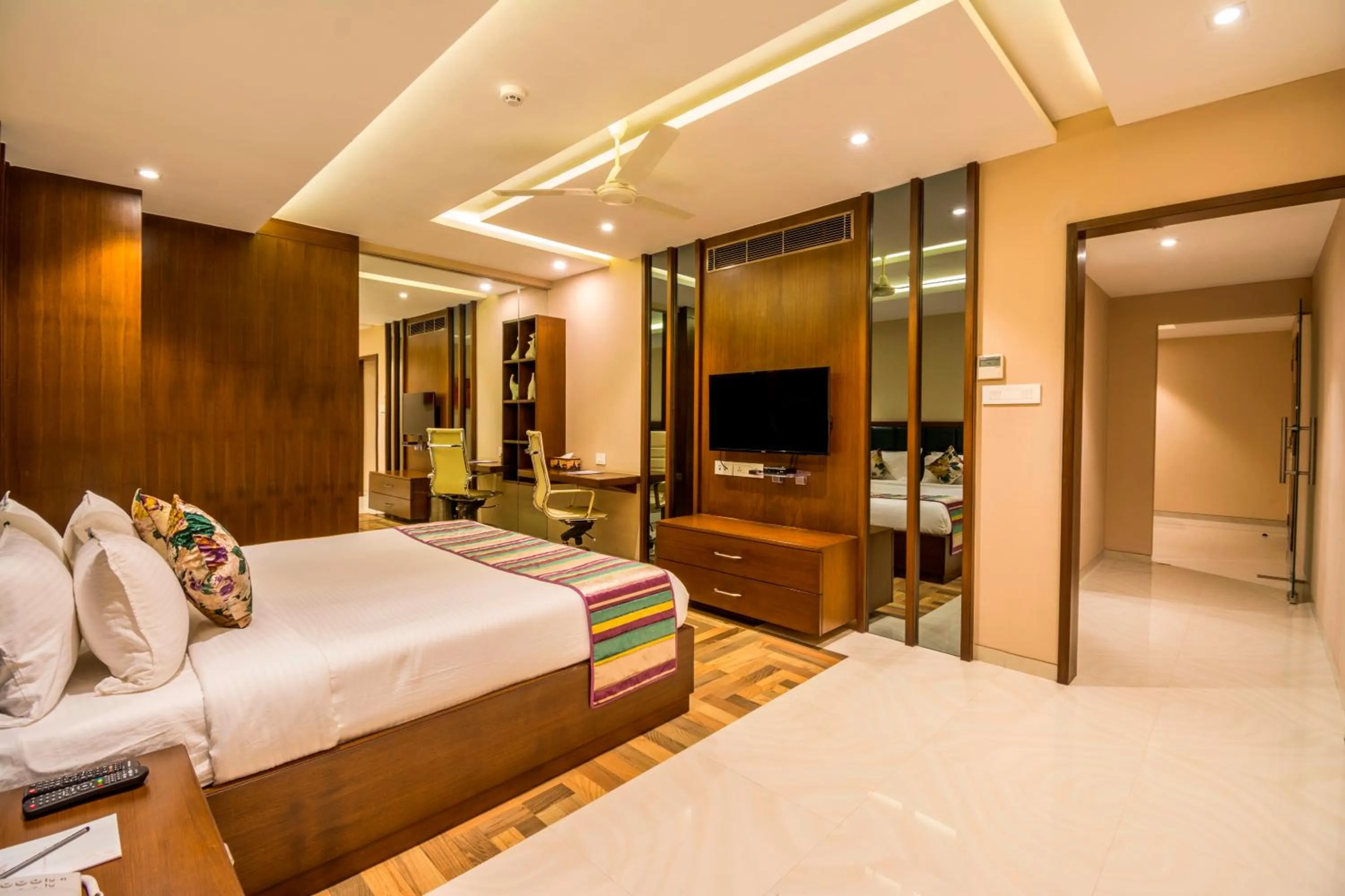 TV and multimedia, Bed in The Capital Hotel