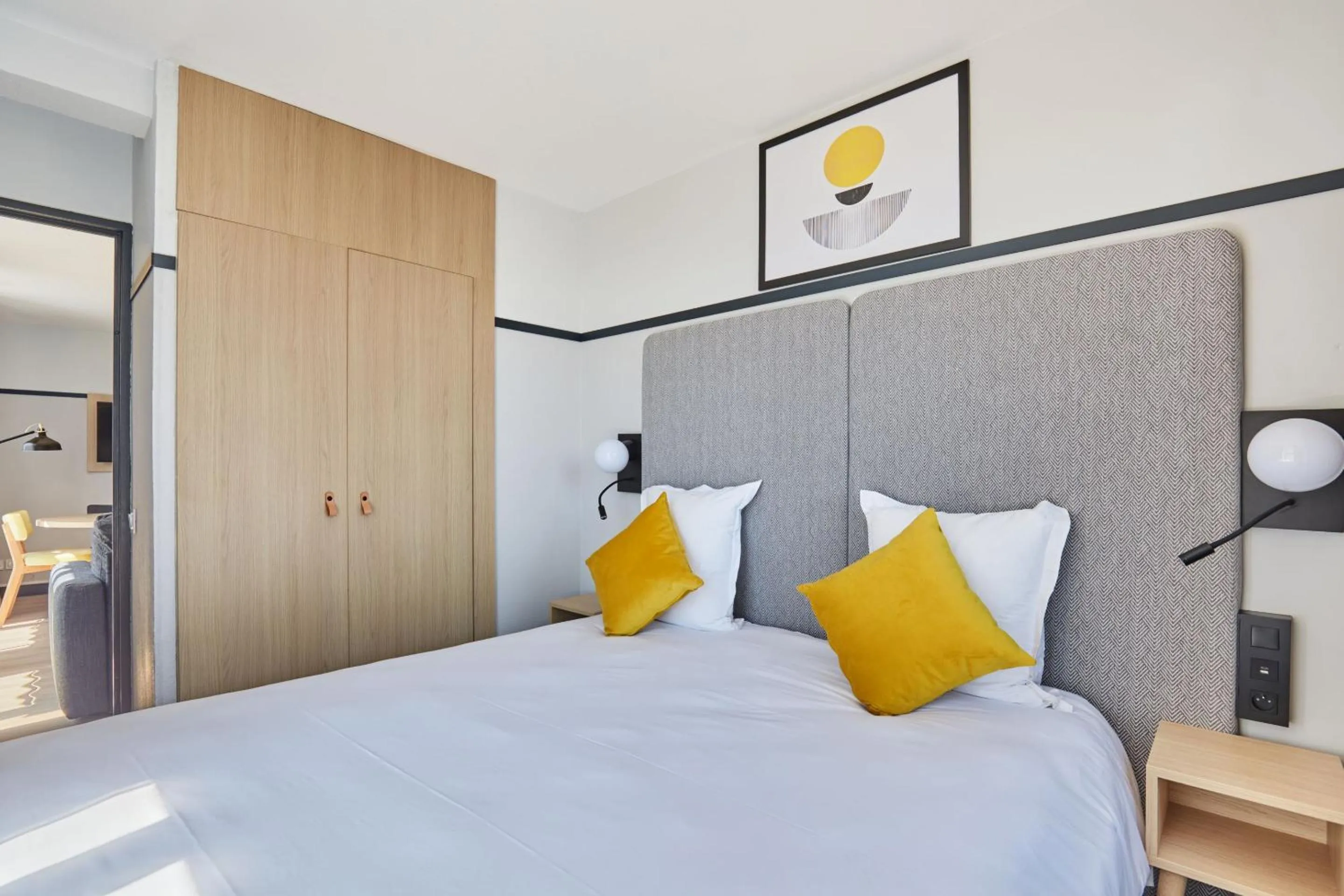 Bed in Appart Hotel Odalys City Aix en Provence Les Floridianes