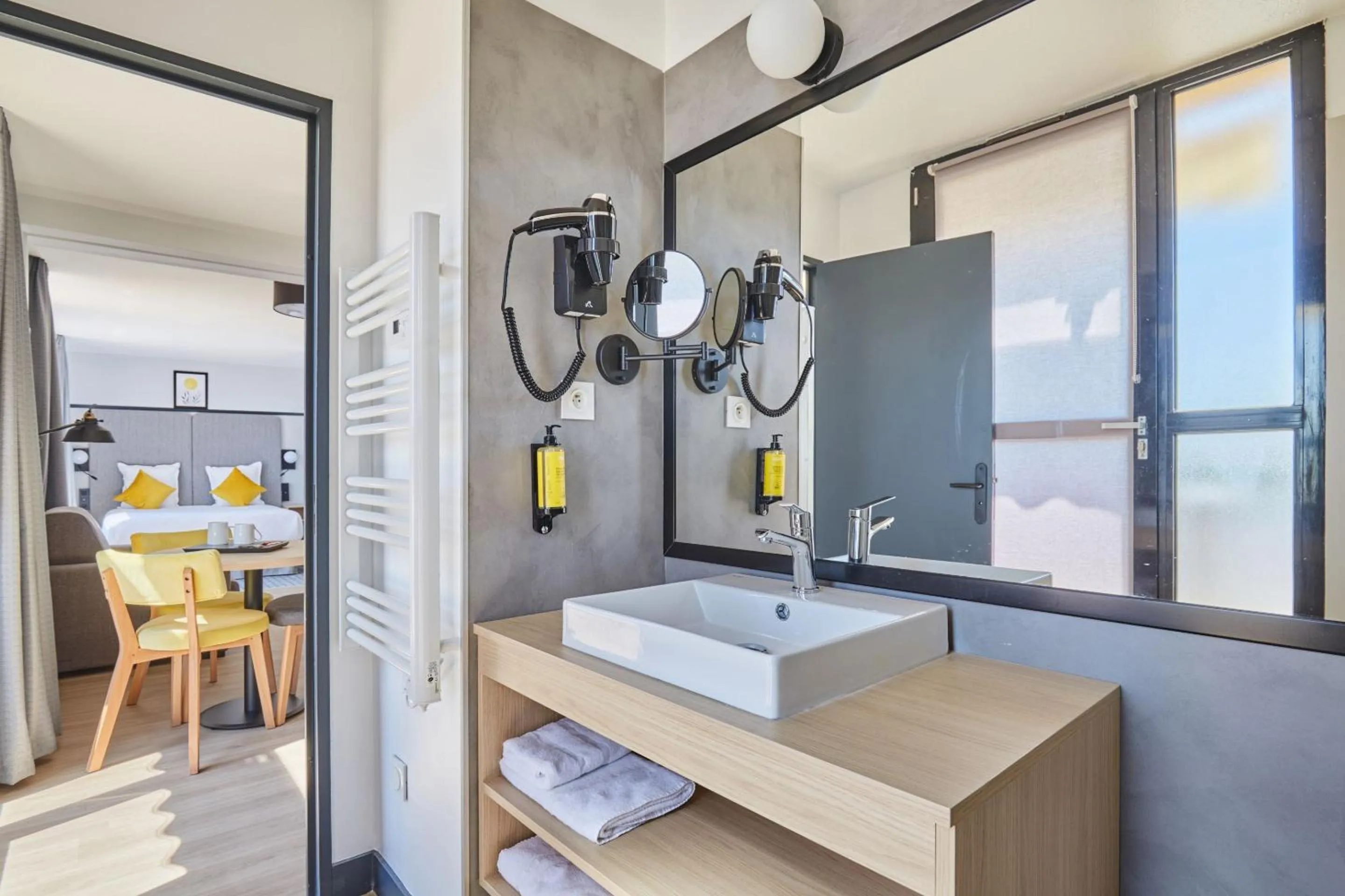 Bathroom in Appart Hotel Odalys City Aix en Provence Les Floridianes