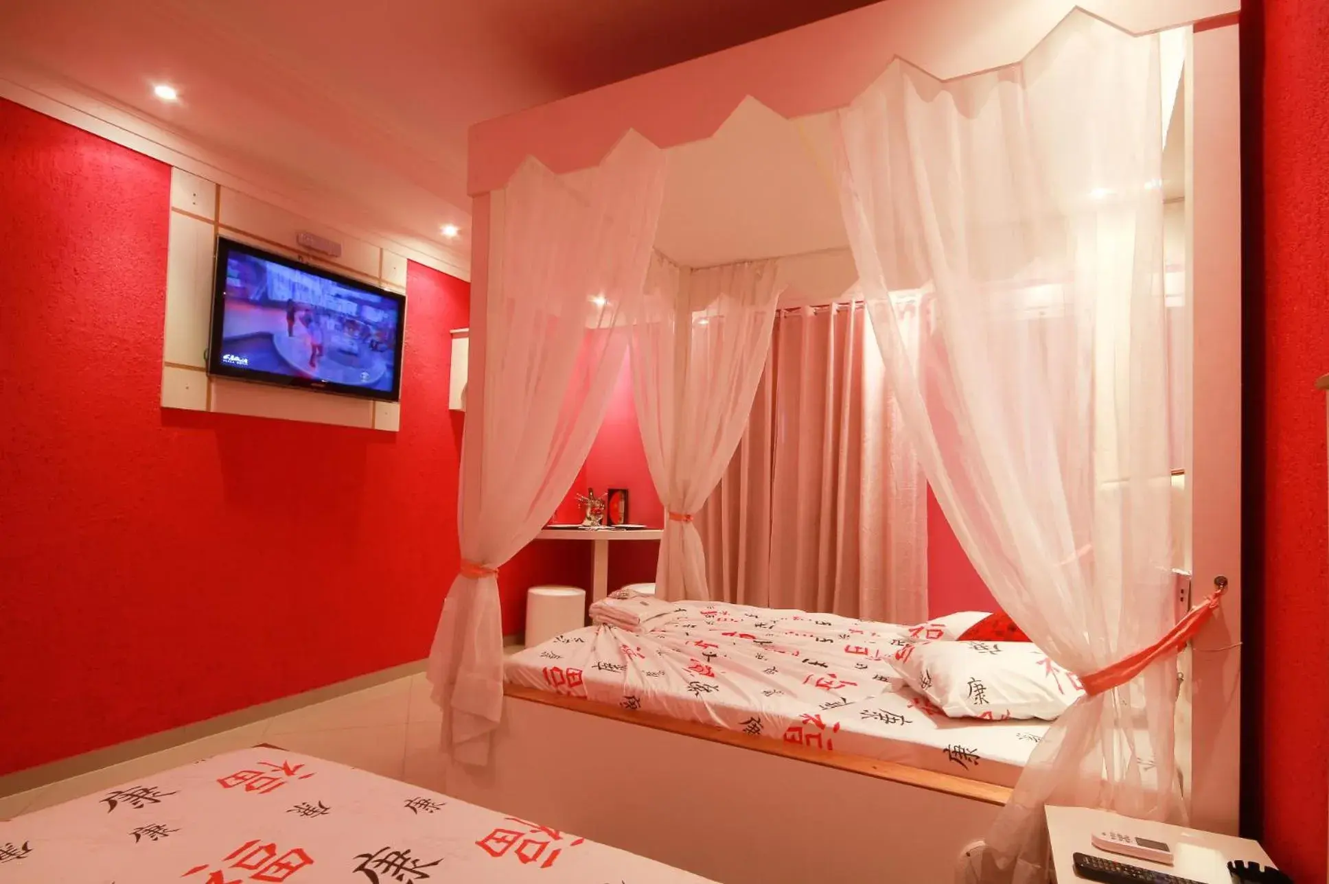 Deluxe Twin Room in Glória Plaza Hotel (Adults Only) Deluxe Twin Room in Glória Plaza Hotel (Adults Only)