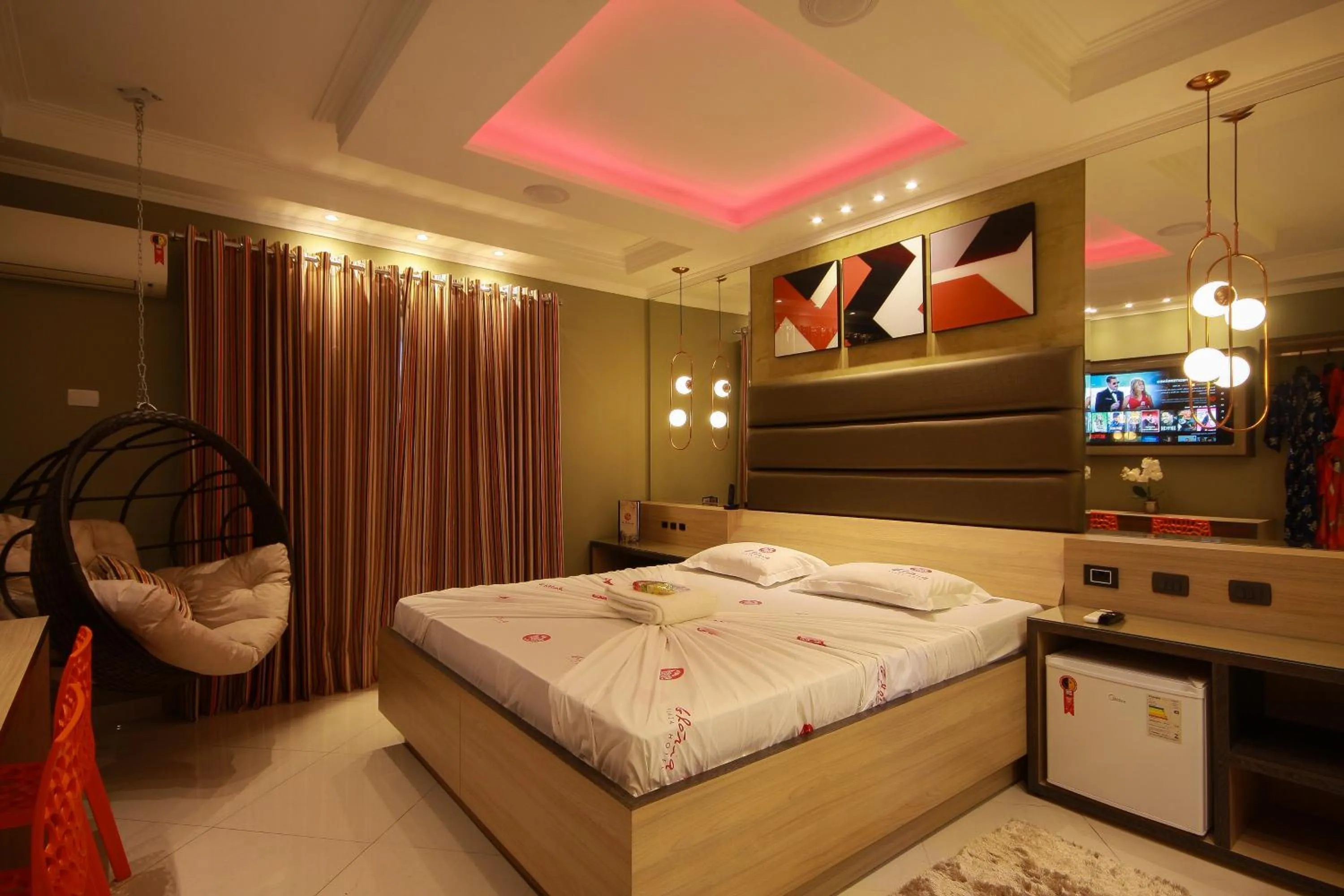 Bed in Glória Plaza Hotel (Adults Only)