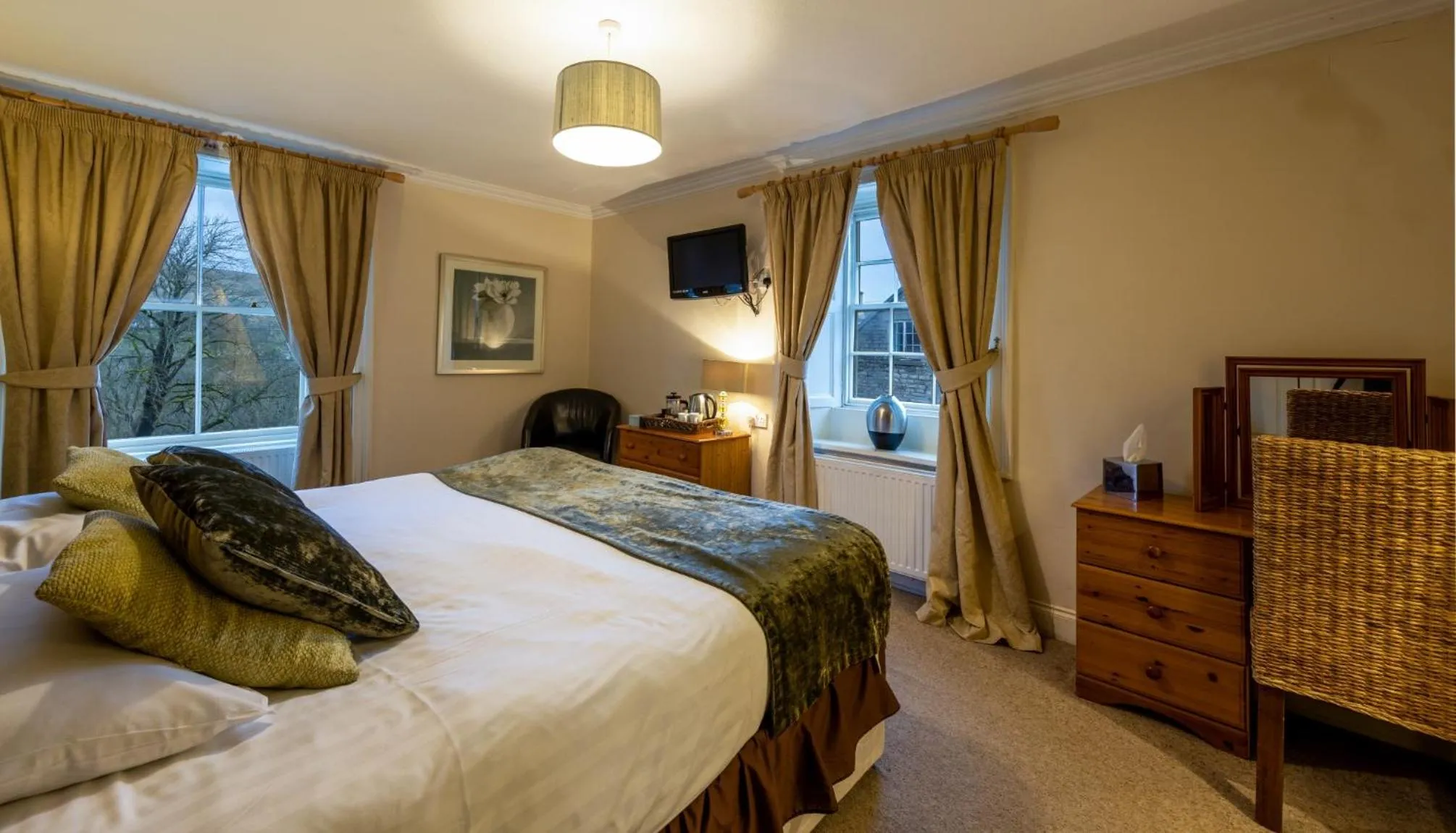 Bed in Alston House Hotel