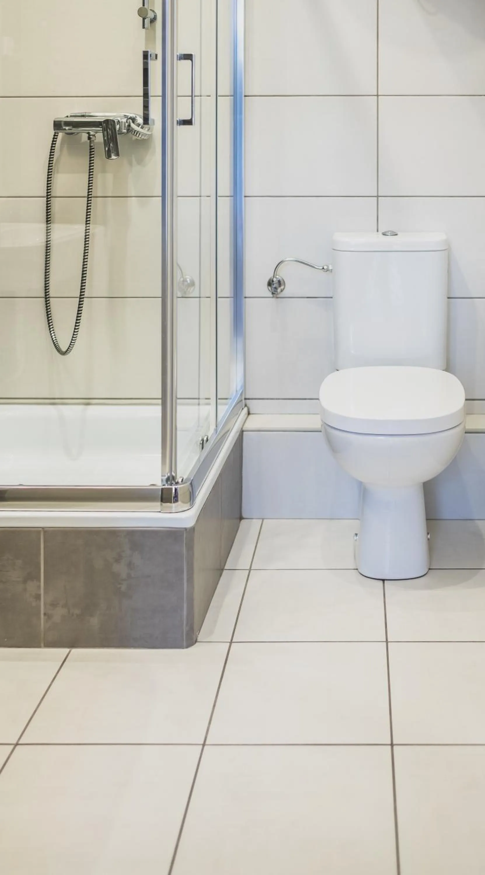 Bathroom in Cybulskiego Guest Rooms