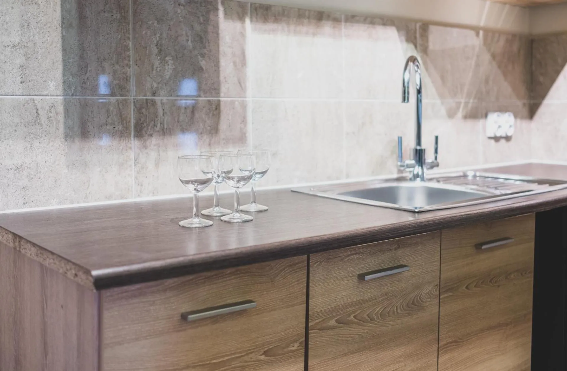 Kitchen or kitchenette in Cybulskiego Guest Rooms