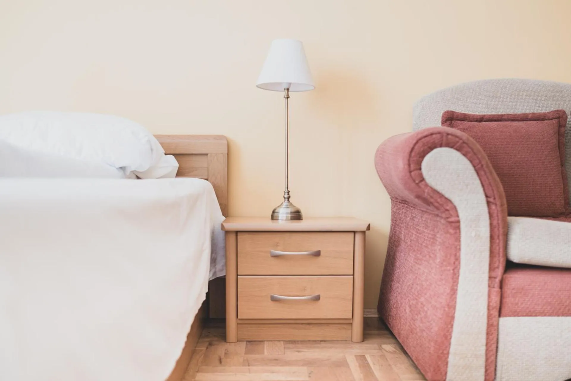 Bed in Cybulskiego Guest Rooms