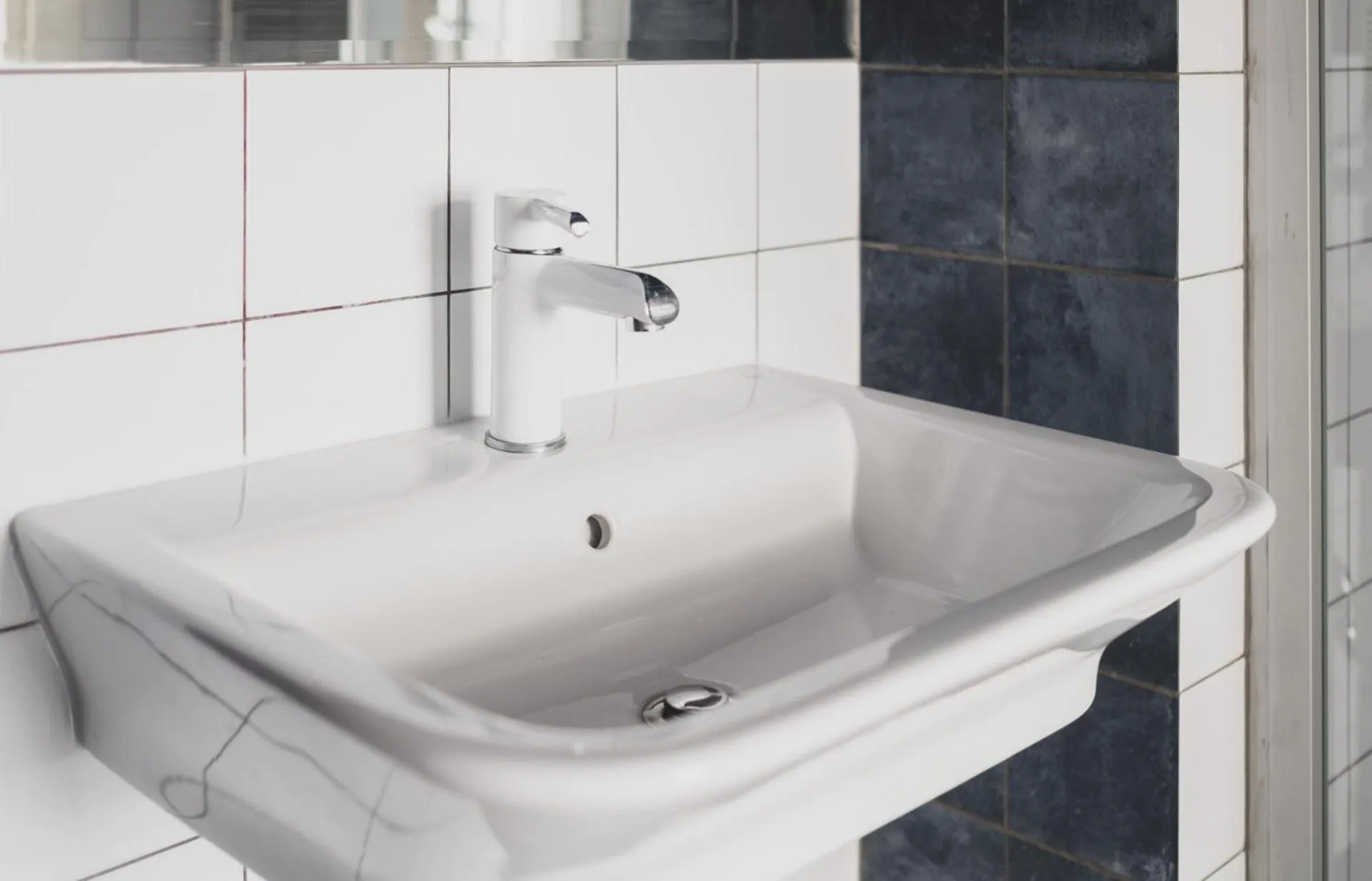 Bathroom in Cybulskiego Guest Rooms