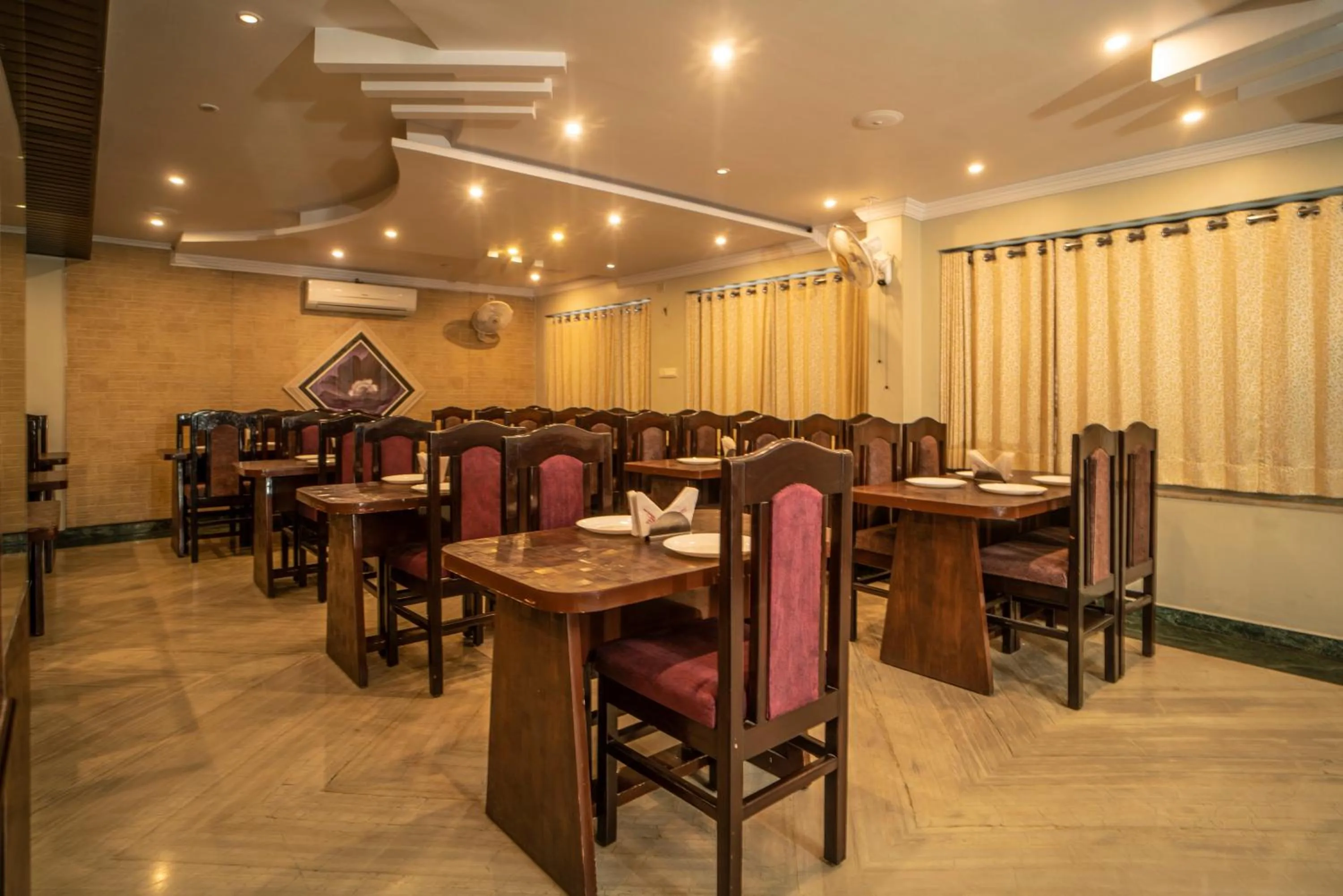 Restaurant/places to eat in Florence Continental Udaipur