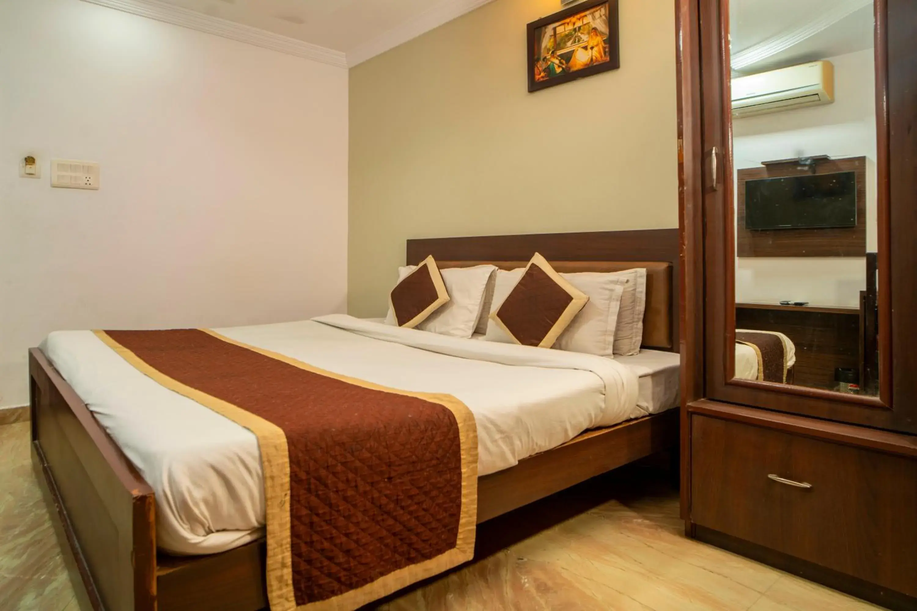 Bed in Florence Continental Udaipur Bed in Florence Continental Udaipur