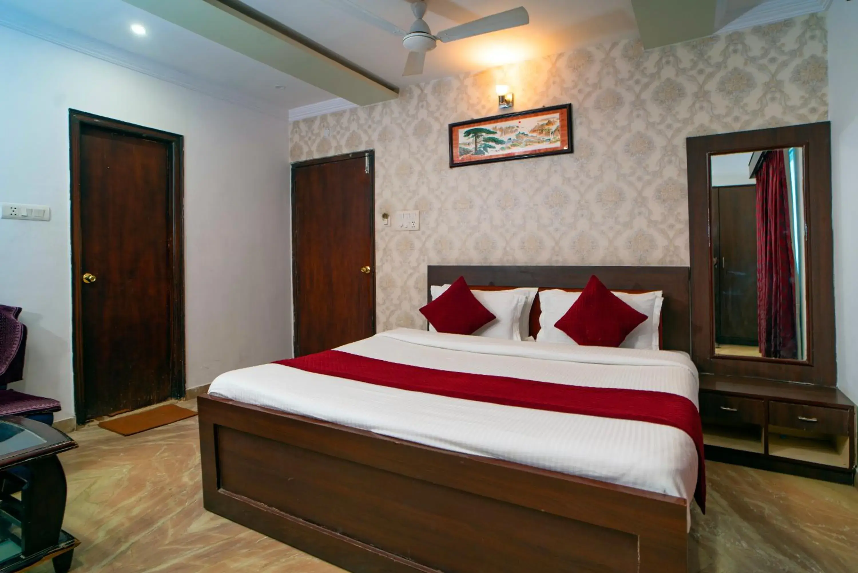 Living room, Bed in Florence Continental Udaipur Living room, Bed in Florence Continental Udaipur