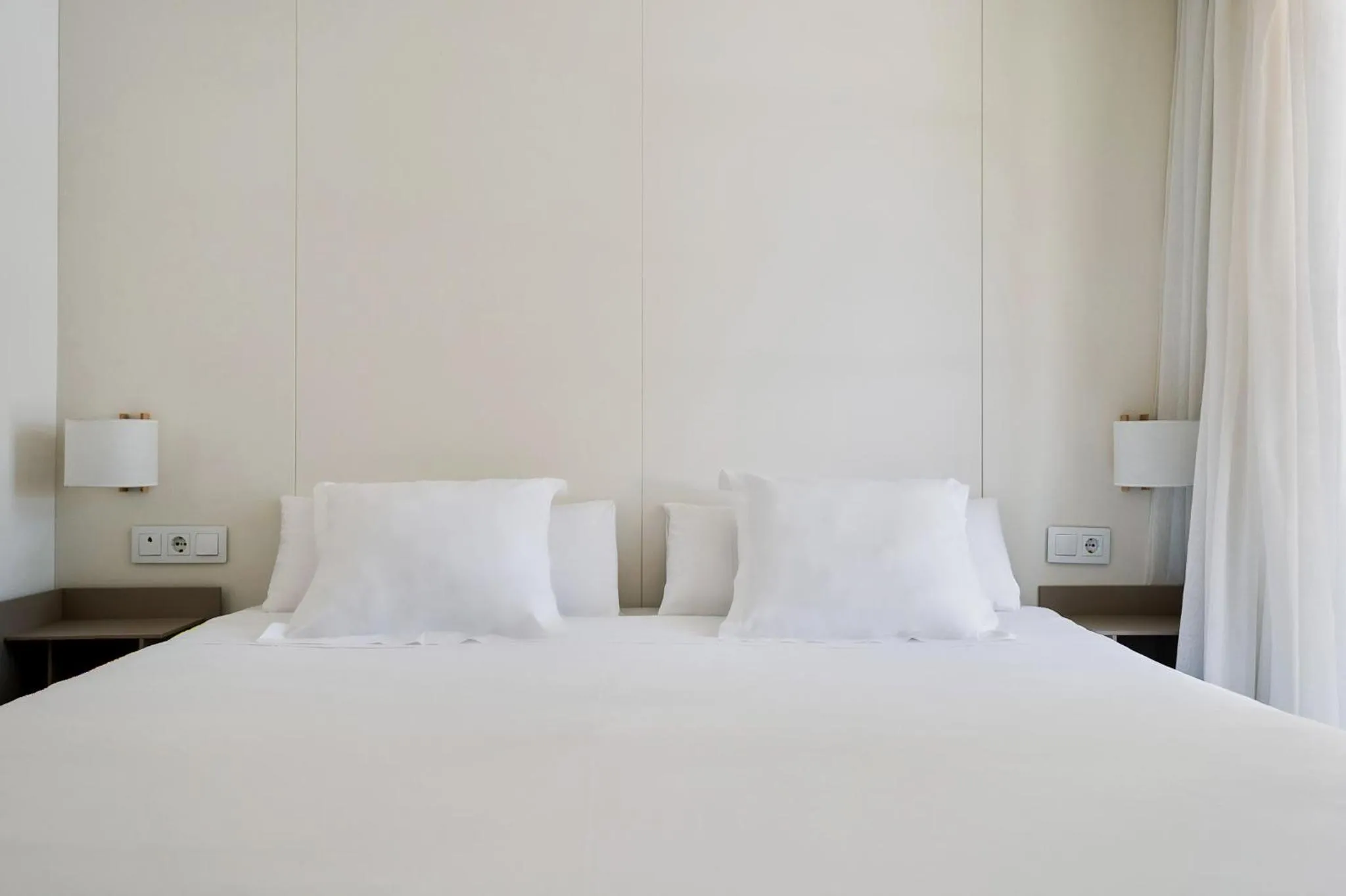 Bedroom, Bed in Prinsotel La Pineda