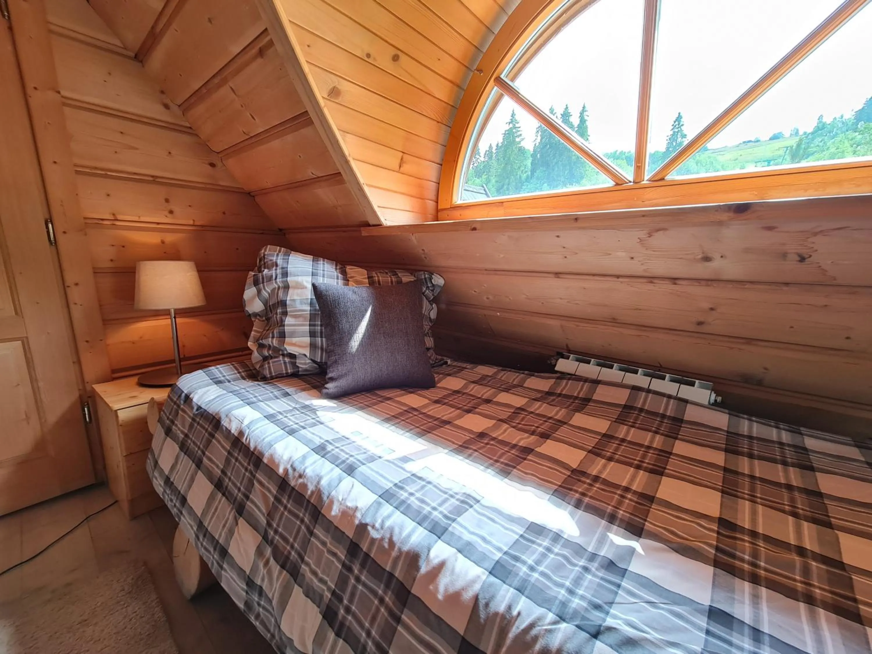 Bed in GliczarowSki u Zbója