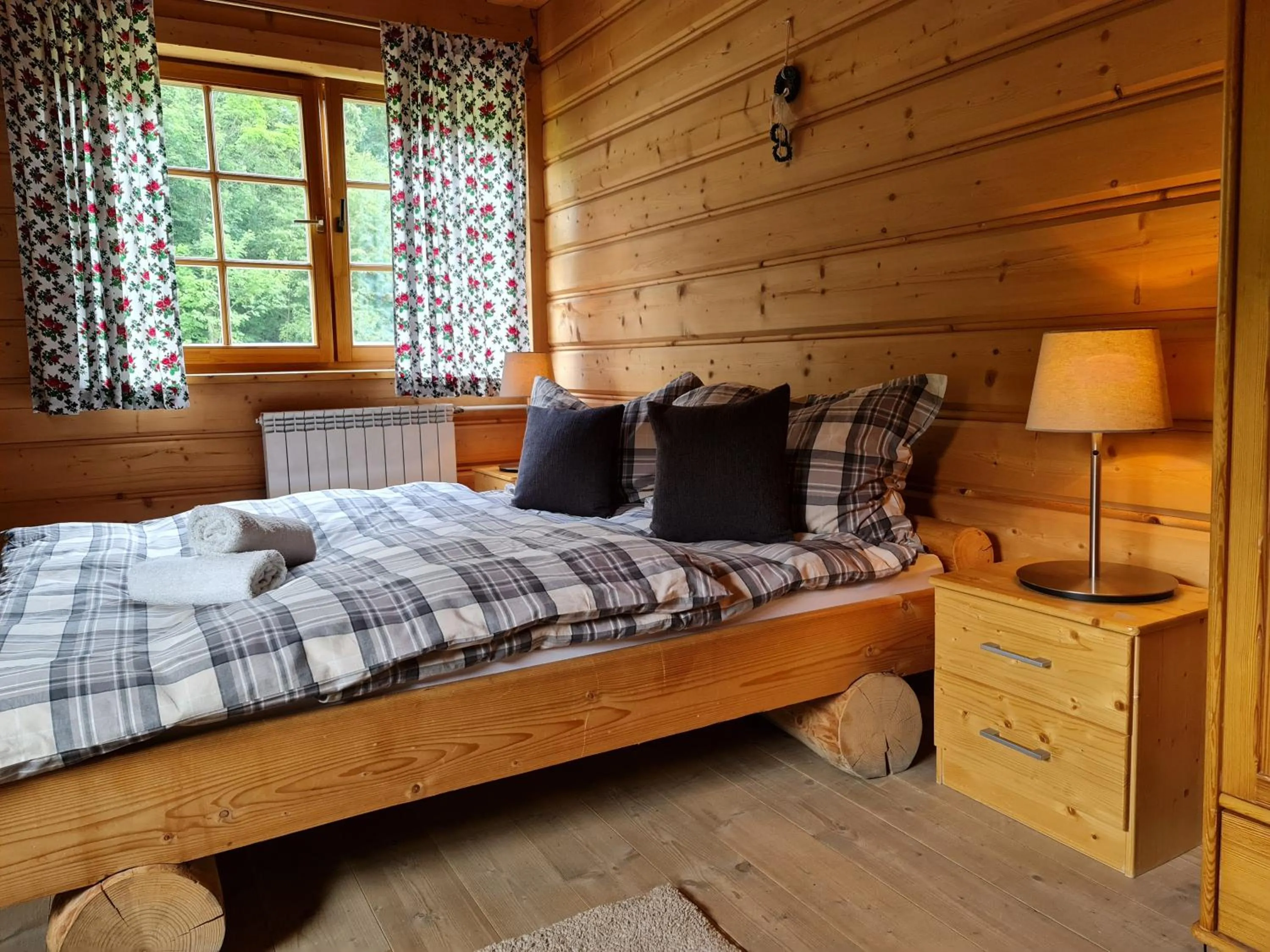 Bed in GliczarowSki u Zbója