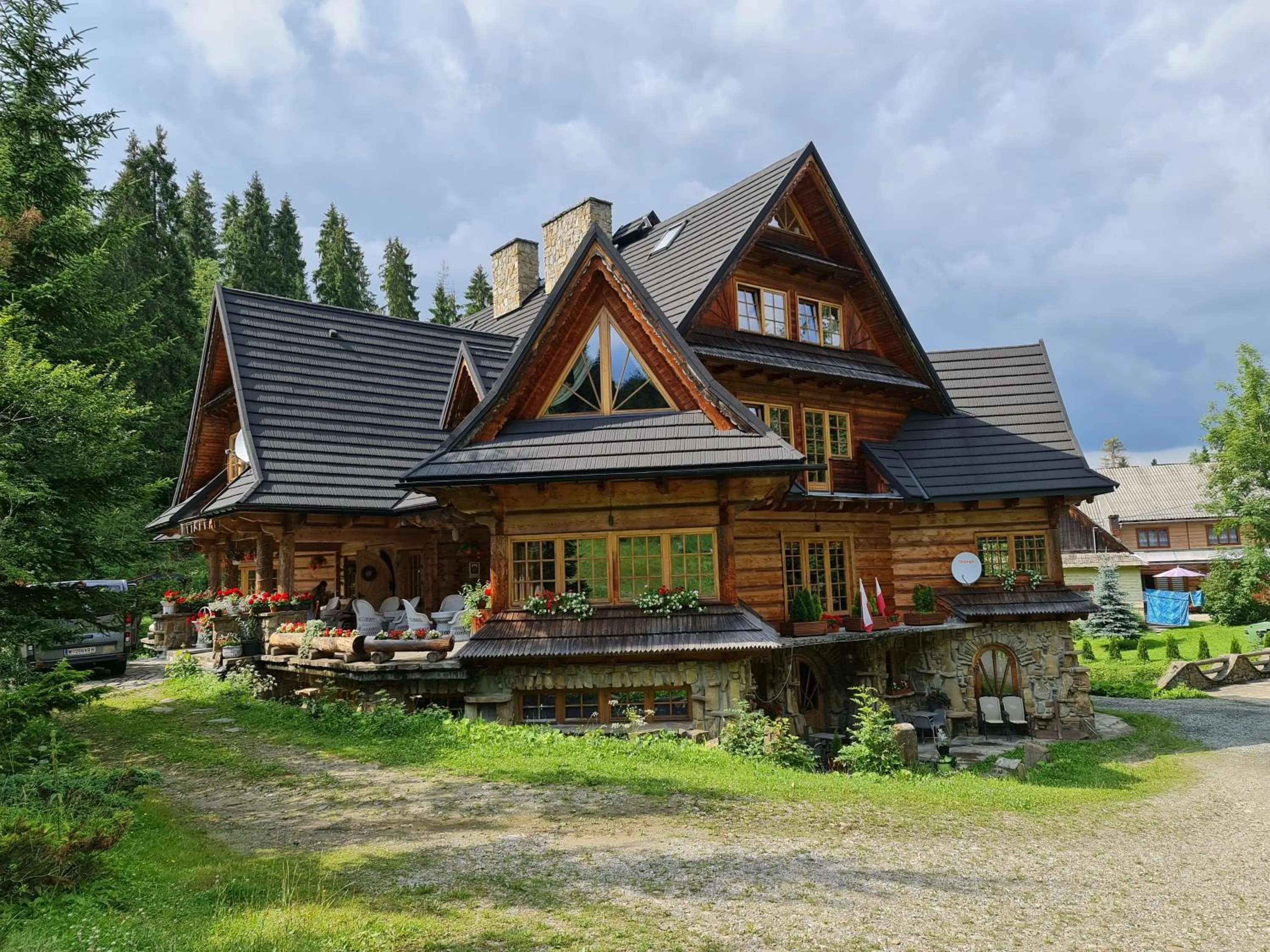 Property building in GliczarowSki u Zbója