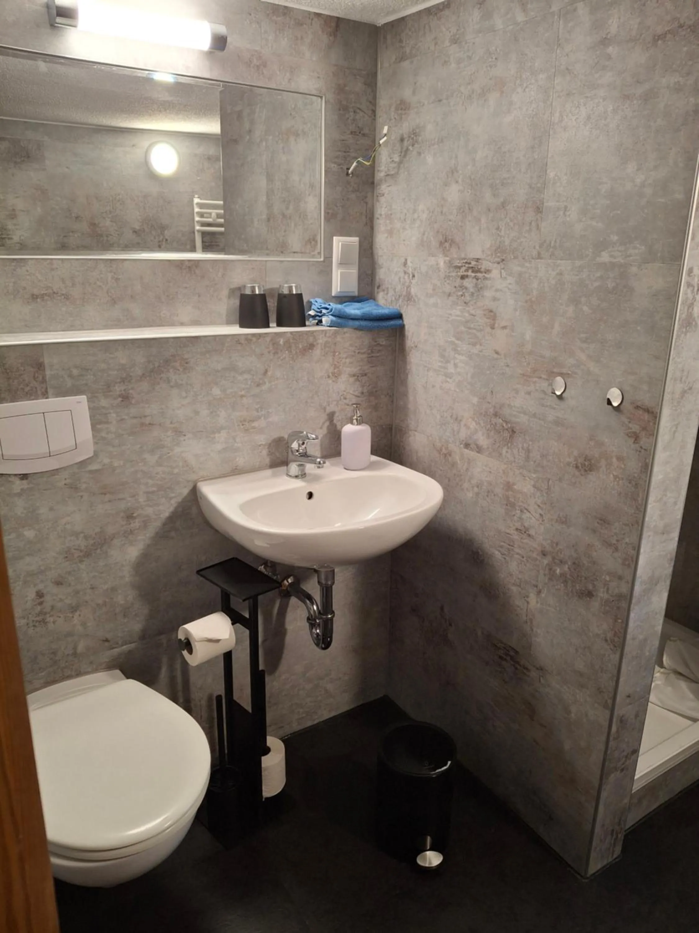 Shower in Gasthaus Stiller Fritz