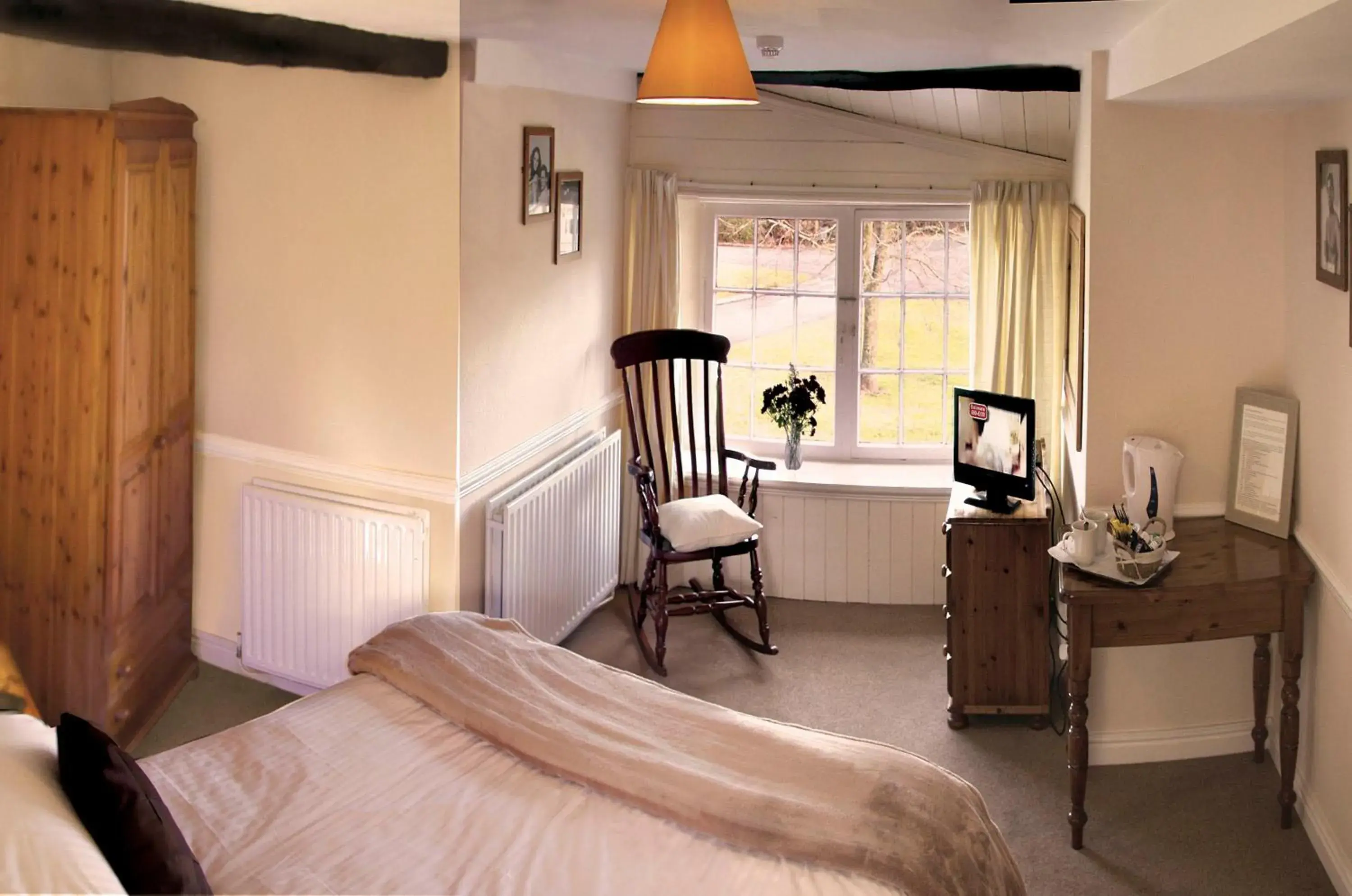 Photo of the whole room, Bed in Boot & Shoe Inn Photo of the whole room, Bed in Boot & Shoe Inn