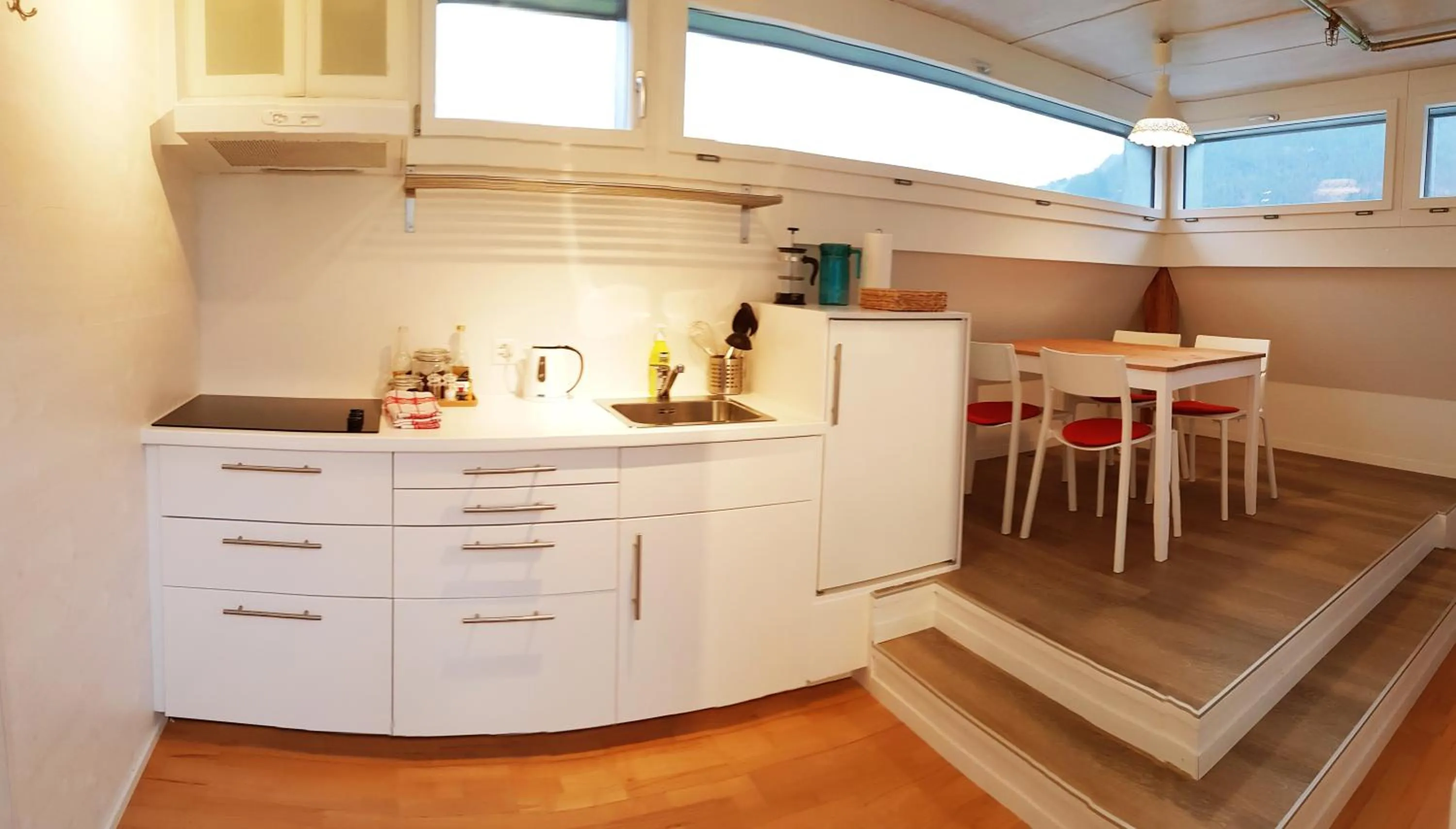 Dining area in Adventure Hostel Interlaken