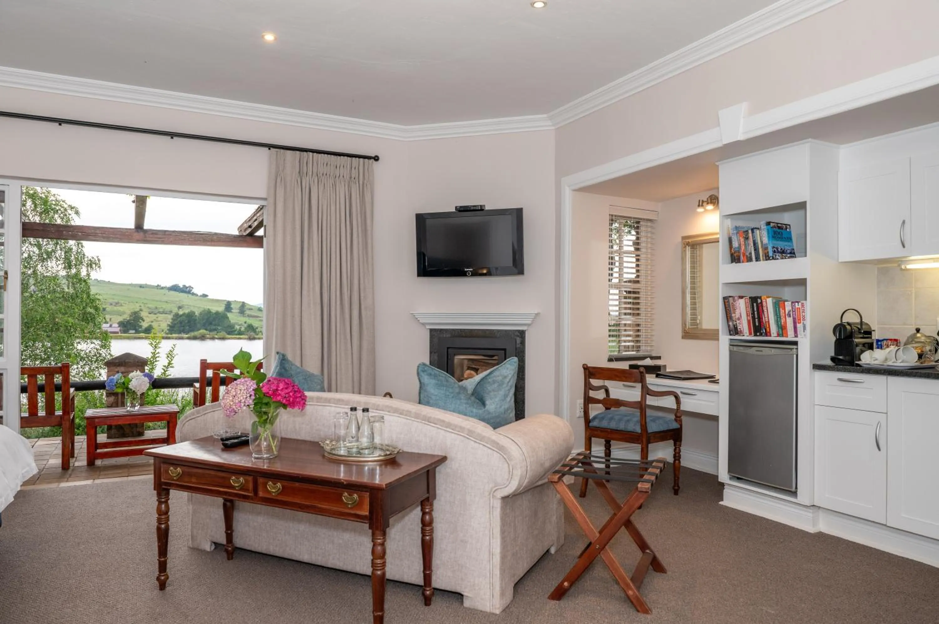 Patio in Walkersons Hotel & Spa