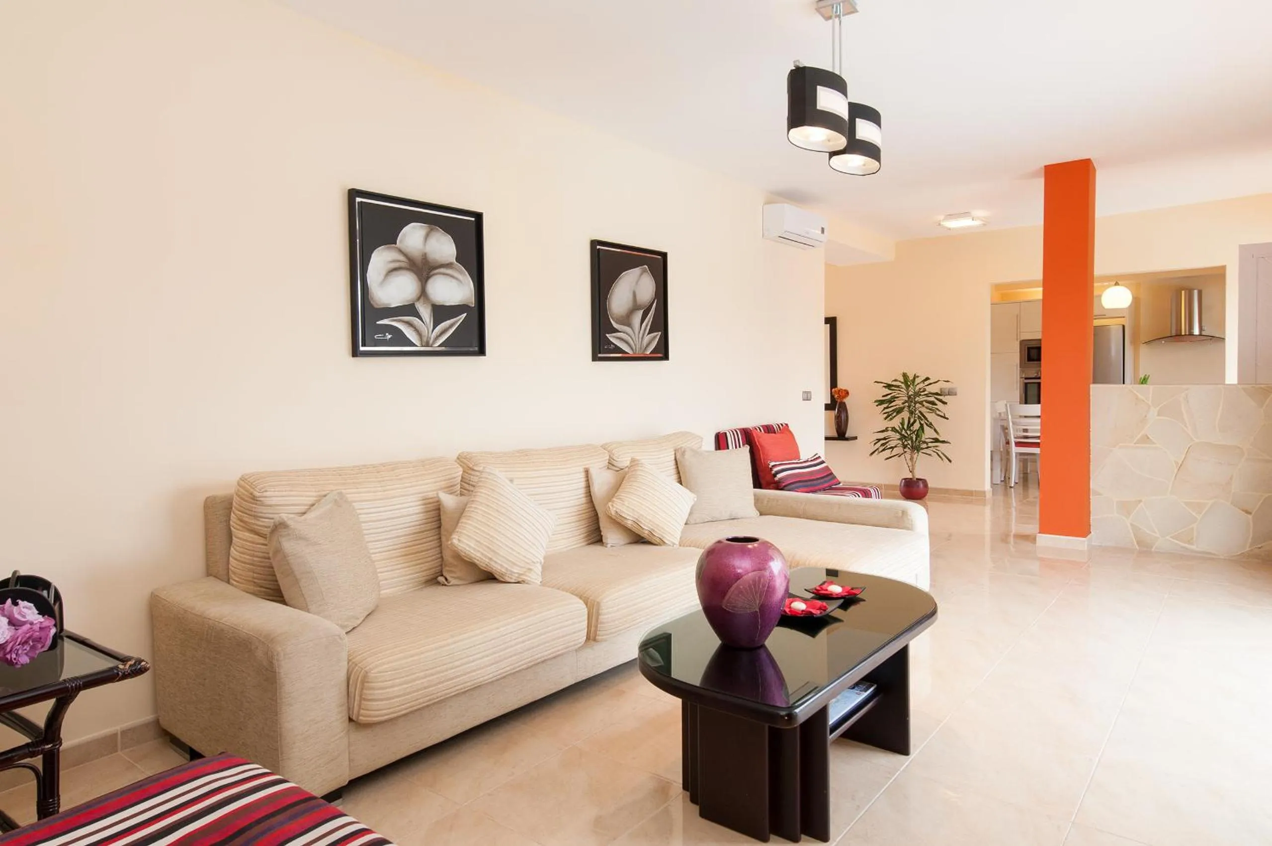 Living room in Villa Los Azules with pool and jacuzzi