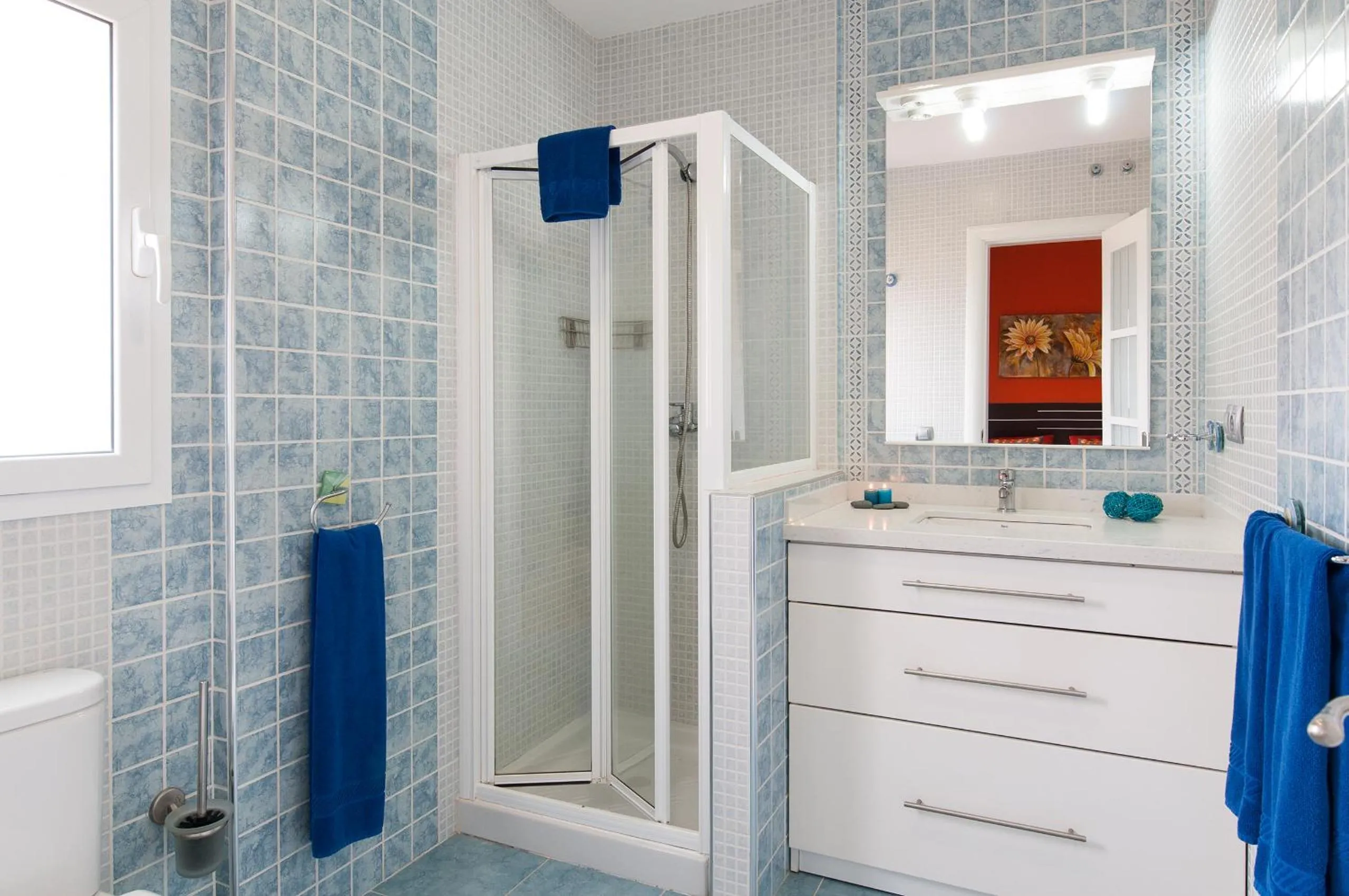 Shower in Villa Los Azules with pool and jacuzzi