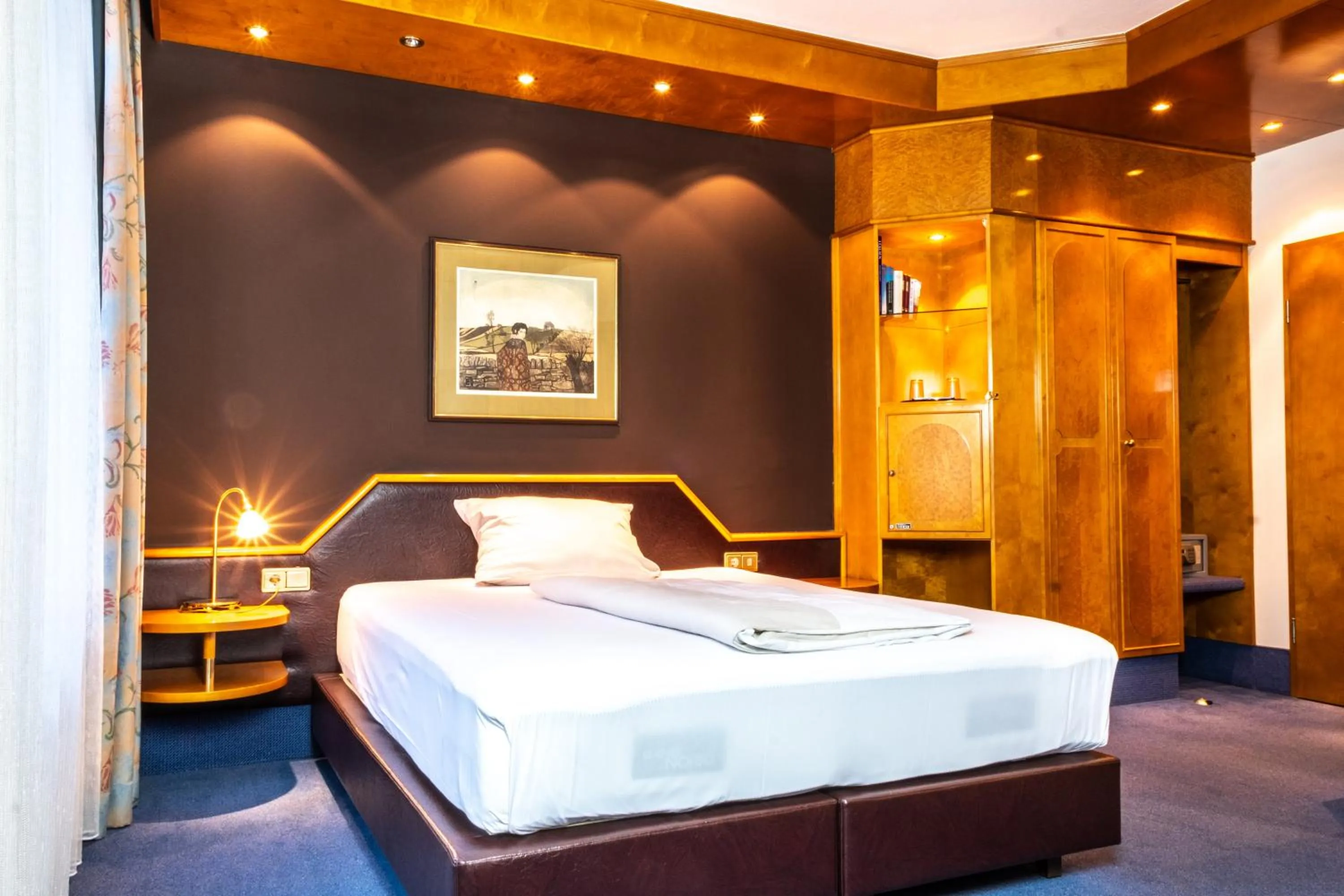 Bedroom, Bed in Hotel & Restaurant Knote
