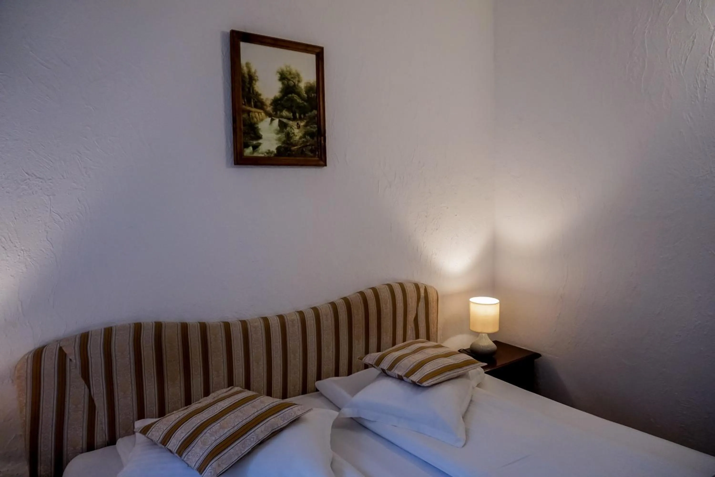 Photo of the whole room, Bed in Hotel Claudiu