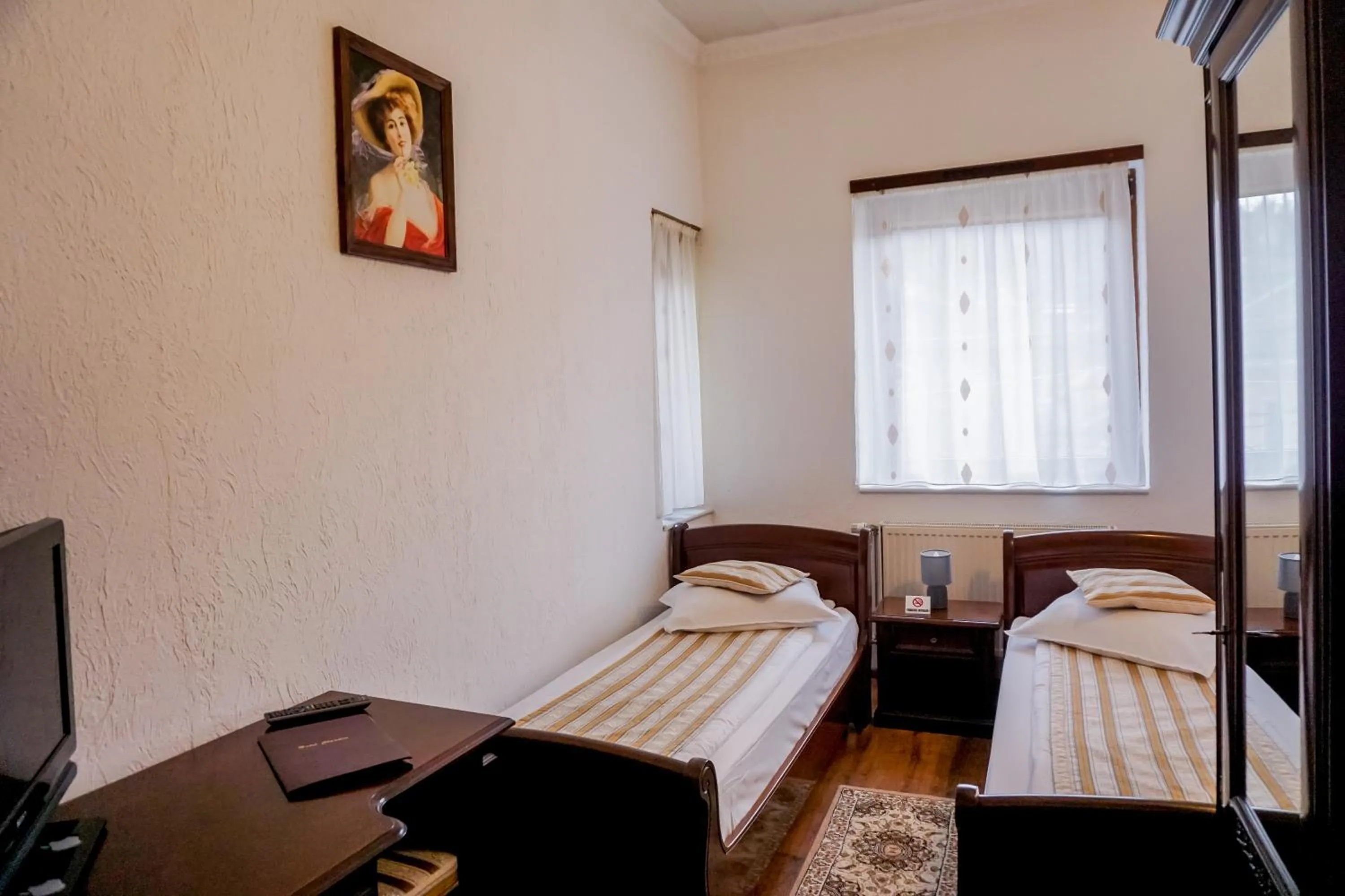 Photo of the whole room, Bed in Hotel Claudiu