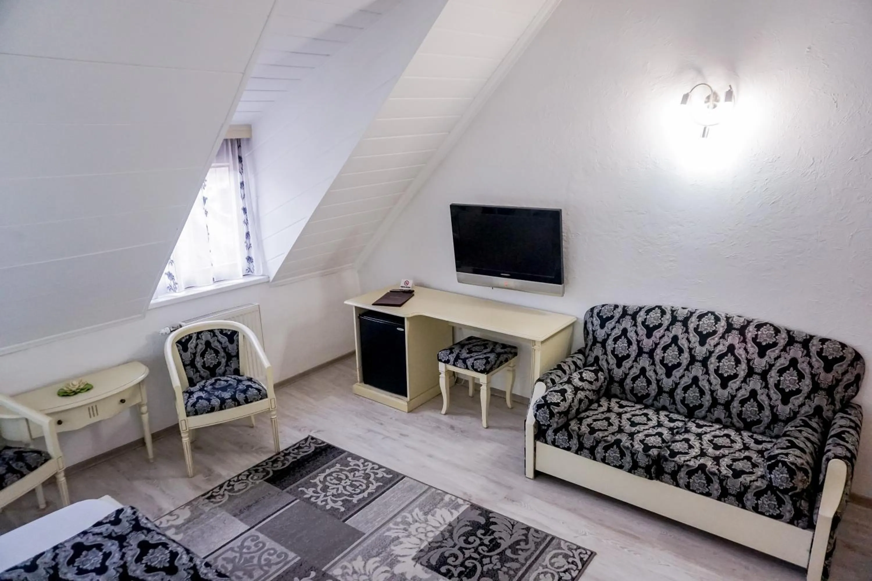 Photo of the whole room in Hotel Claudiu