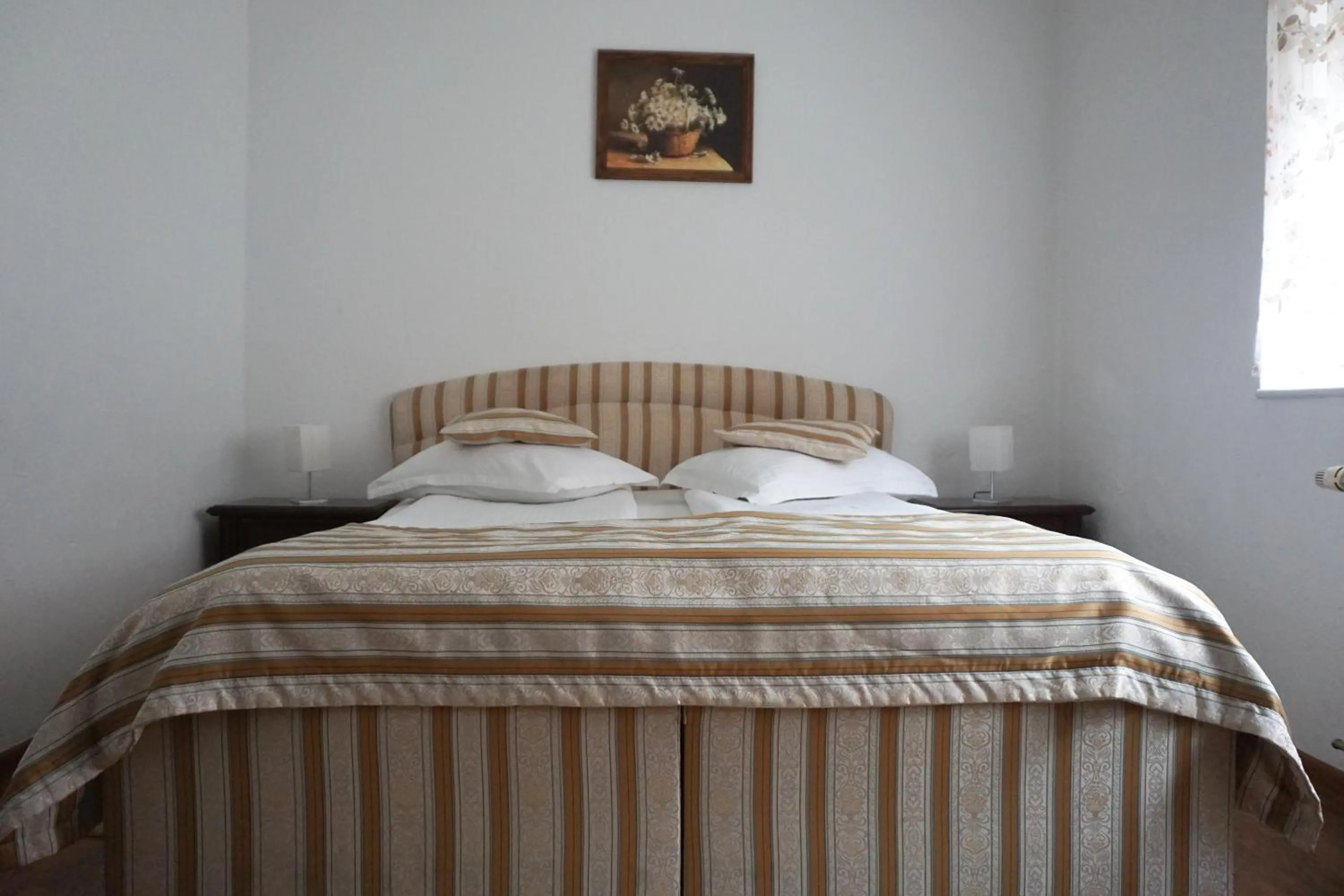 Photo of the whole room, Bed in Hotel Claudiu