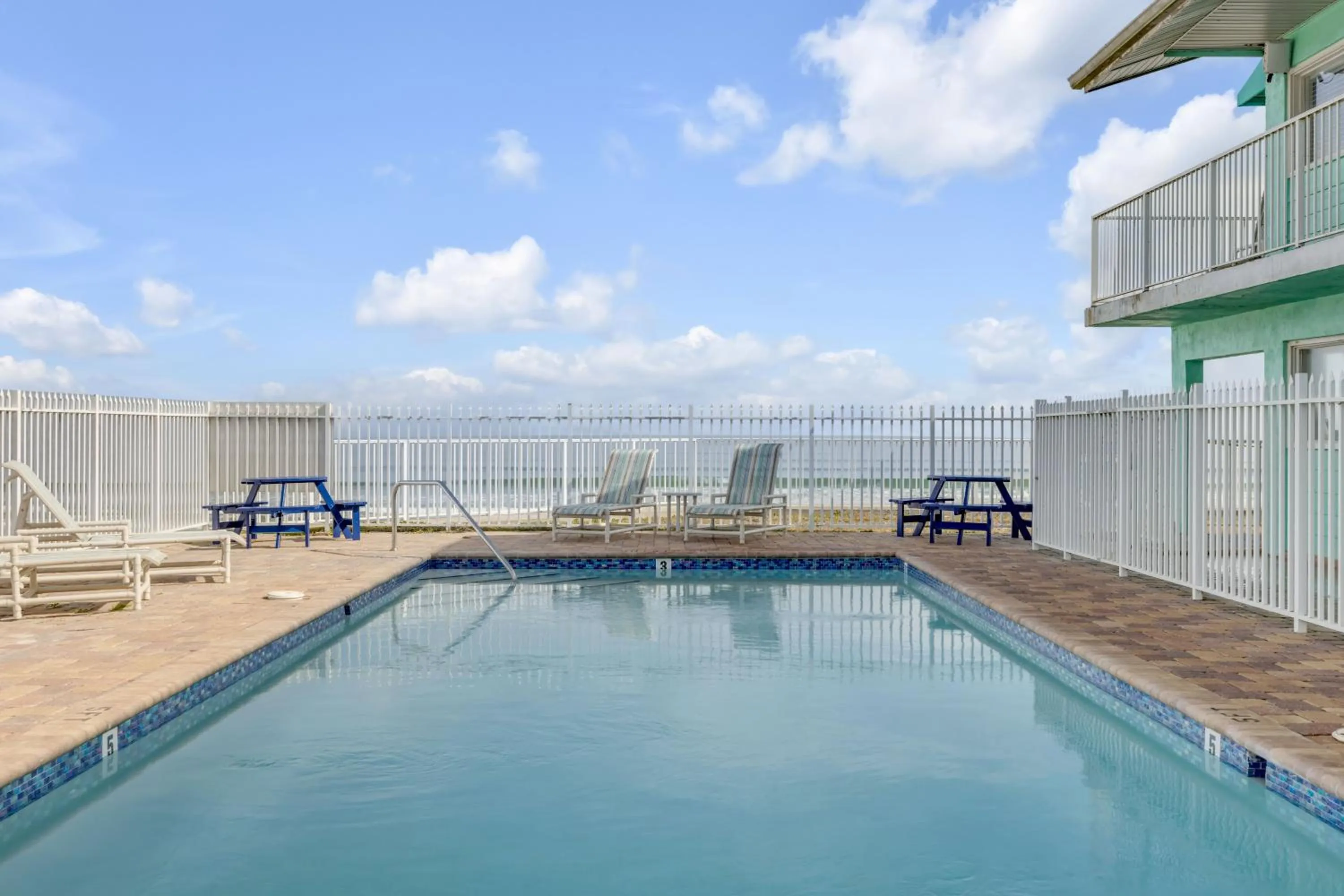 Swimming pool in Ocean Beach Club